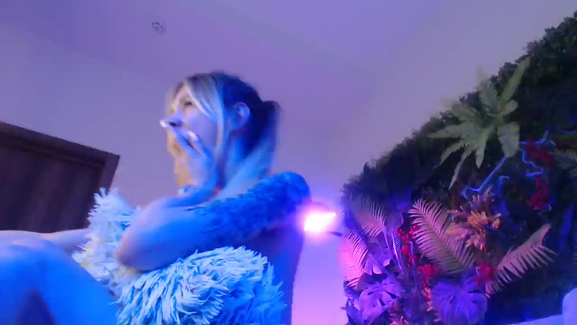 Gallery image thumbnail from Horny_Blond's myfreecams stream on, 06/21/2025, 13:47 image 8 of 20