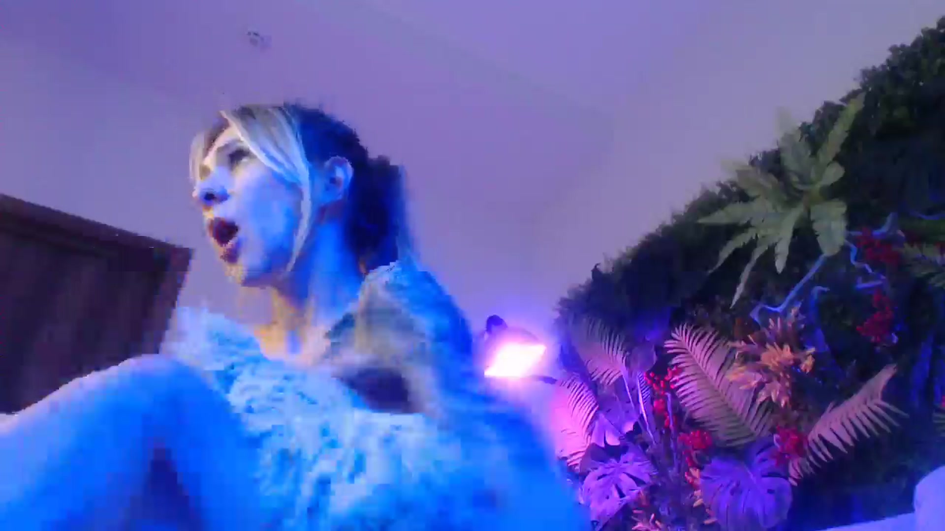 Gallery image thumbnail from Horny_Blond's myfreecams stream on, 06/21/2025, 13:47 image 7 of 20