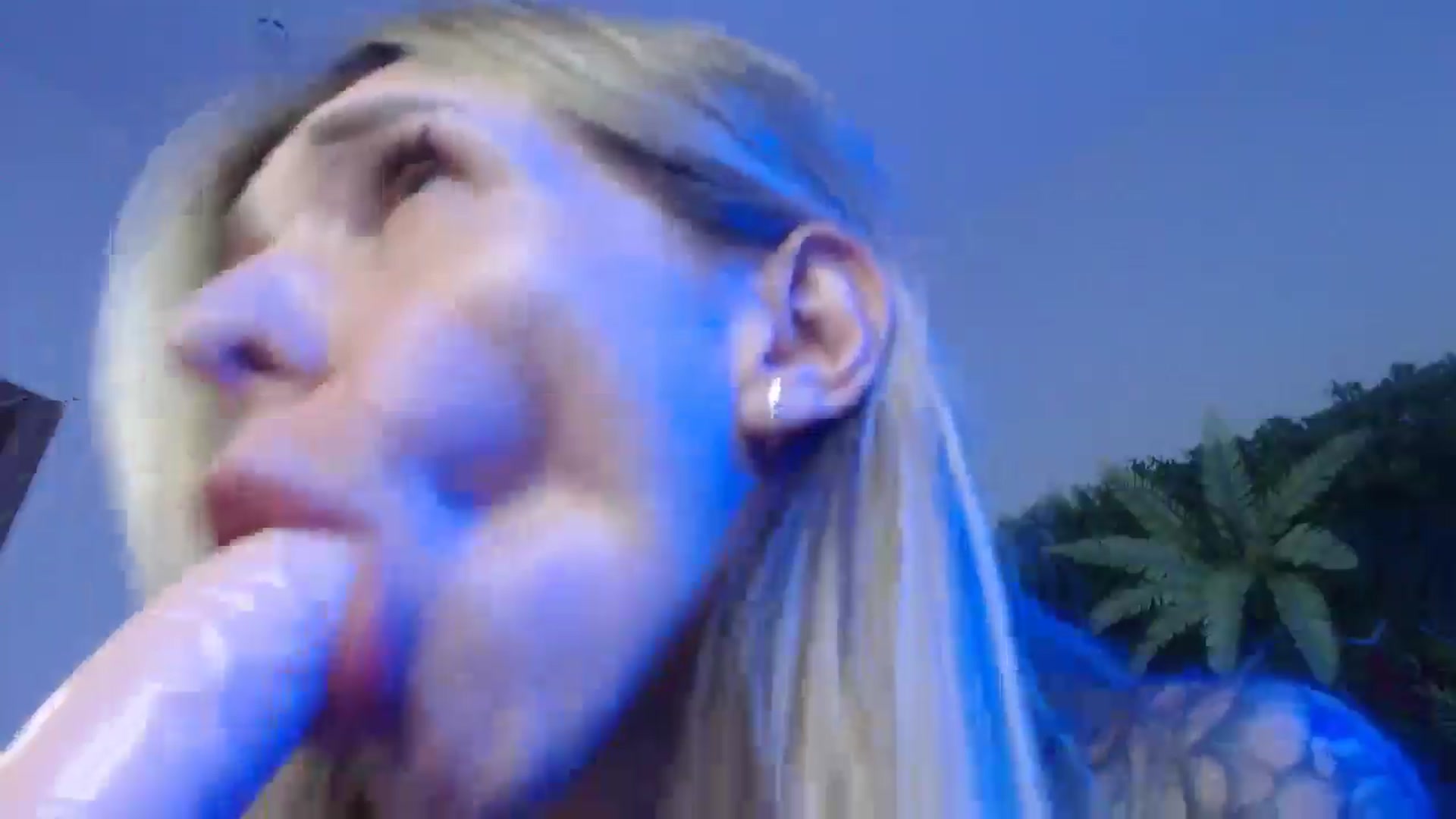 Gallery image thumbnail from Horny_Blond's myfreecams stream on, 06/22/2025, 12:25 image 17 of 20