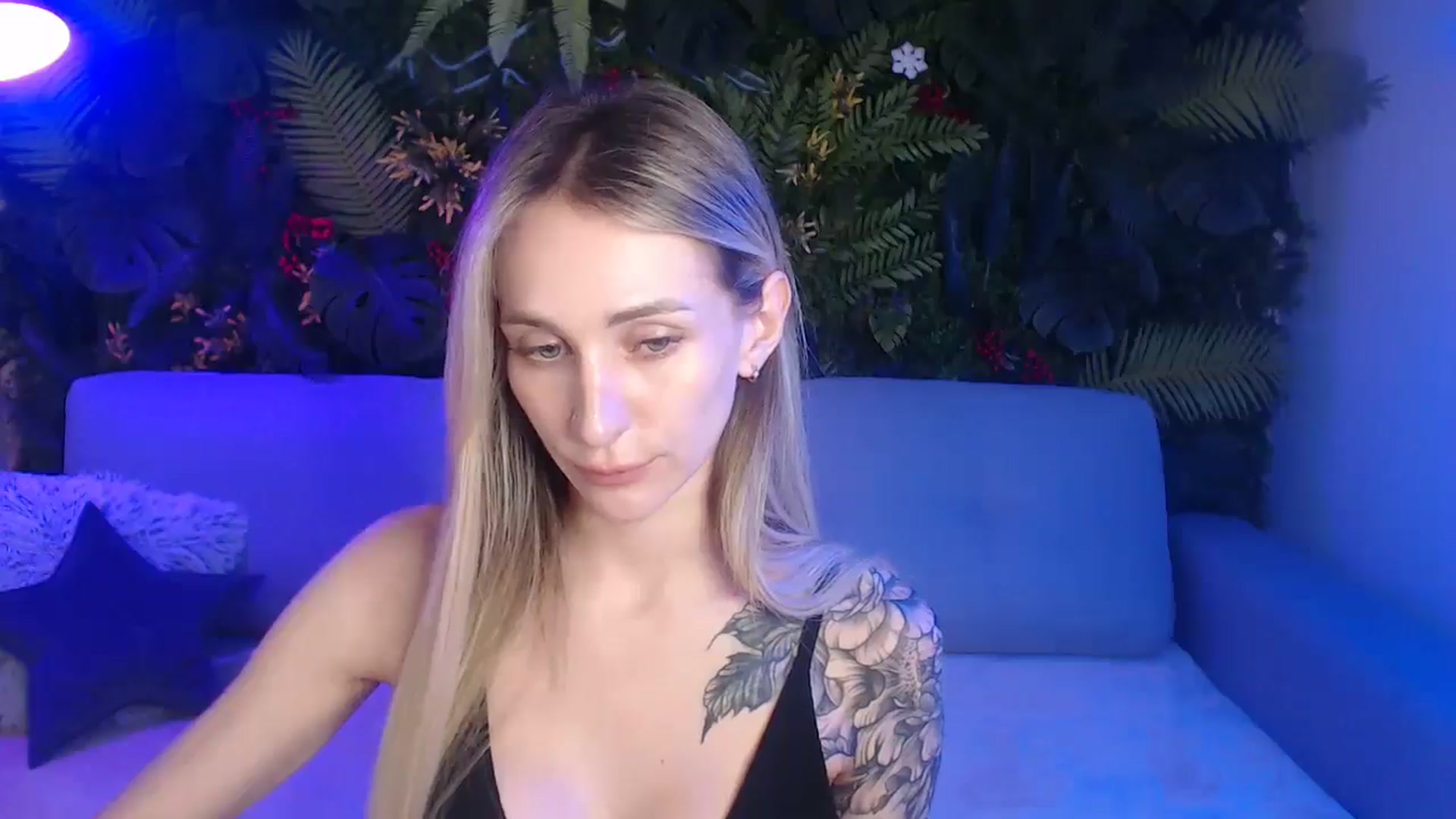 Gallery image thumbnail from Horny_Blond's myfreecams stream on, 06/24/2025, 08:22 image 4 of 20