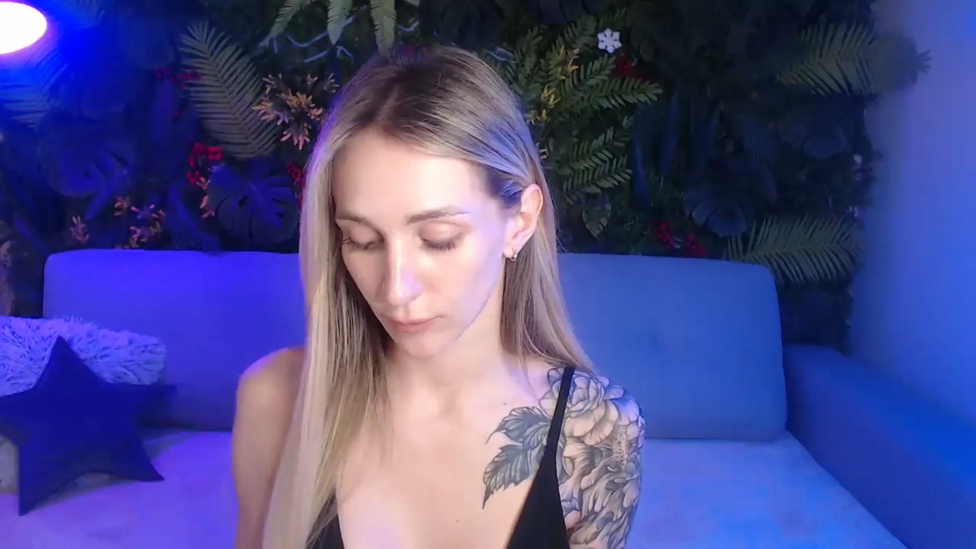 Gallery image thumbnail from Horny_Blond's myfreecams stream on, 06/24/2025, 08:22 image 2 of 20