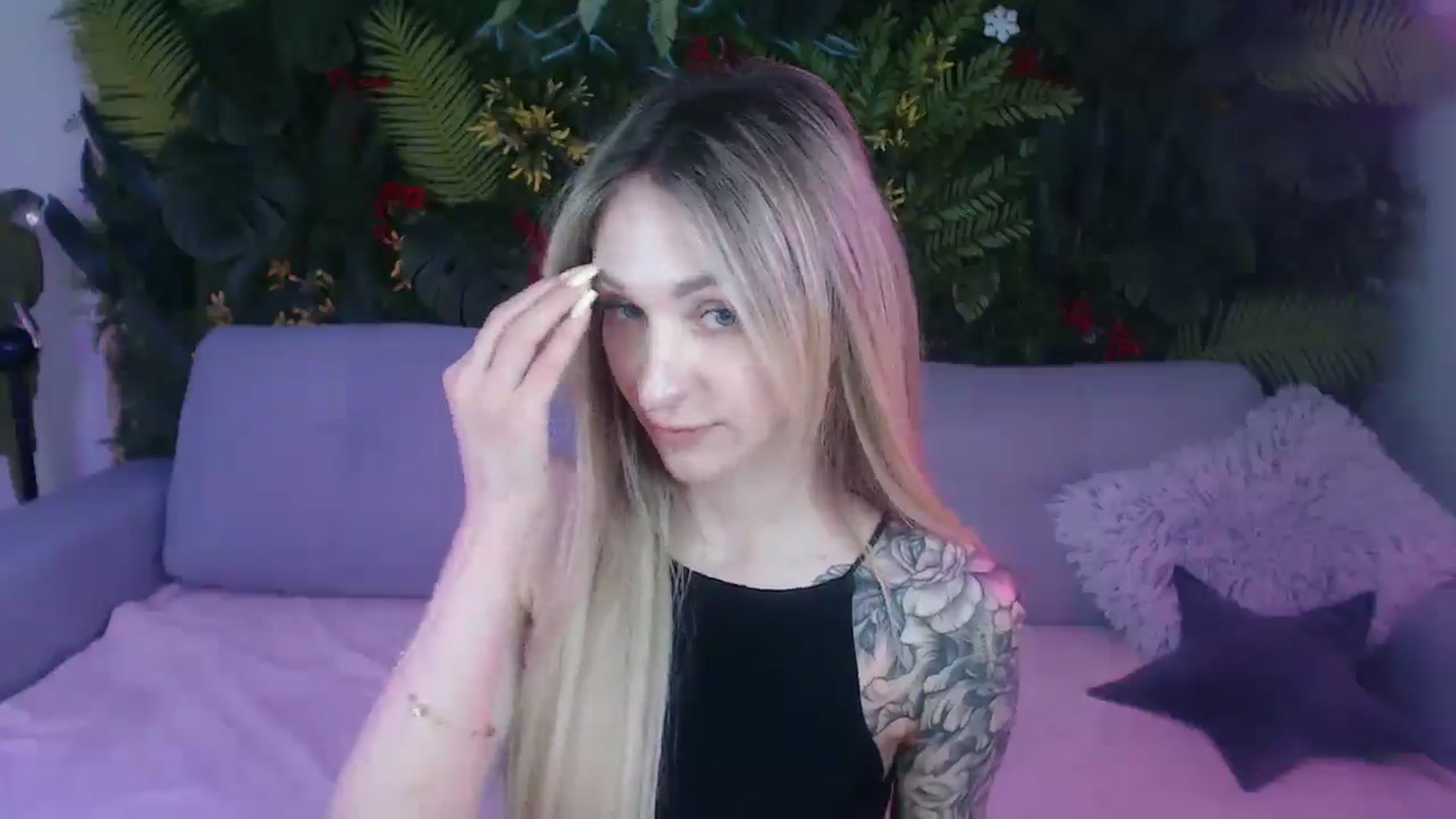 Gallery image thumbnail from Horny_Blond's myfreecams stream on, 07/01/2025, 08:20 image 8 of 20