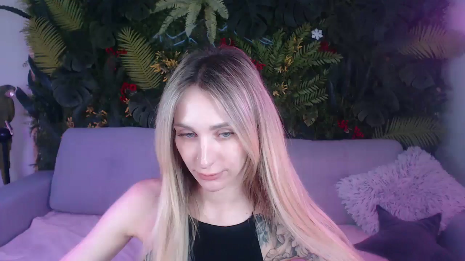 Gallery image thumbnail from Horny_Blond's myfreecams stream on, 07/01/2025, 08:20 image 1 of 20