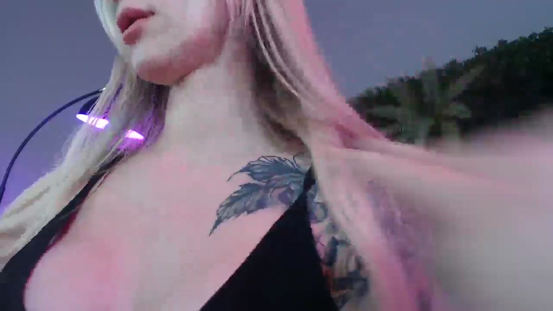Gallery image thumbnail from Horny_Blond's myfreecams stream on, 07/05/2025, 08:34 image 10 of 20