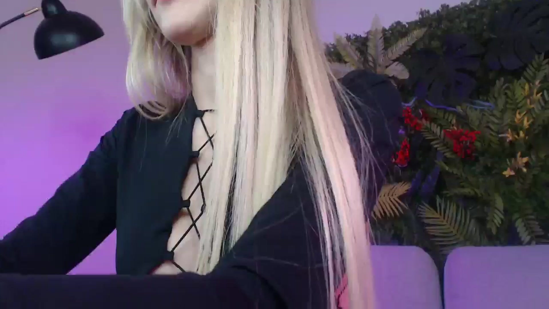Gallery image thumbnail from Horny_Blond's myfreecams stream on, 07/08/2025, 09:07 image 6 of 20