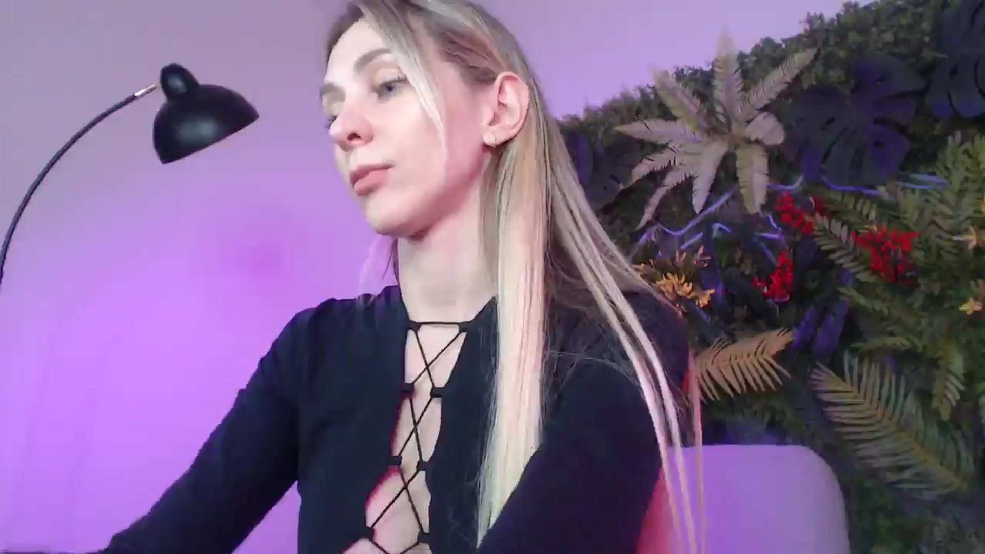 Gallery image thumbnail from Horny_Blond's myfreecams stream on, 07/08/2025, 10:42 image 10 of 20