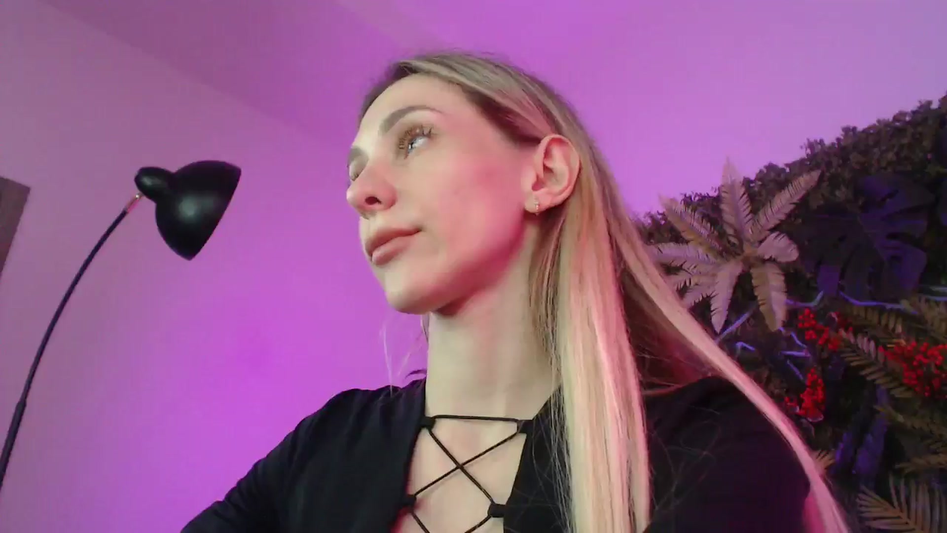 Gallery image thumbnail from Horny_Blond's myfreecams stream on, 07/08/2025, 13:49 image 9 of 20