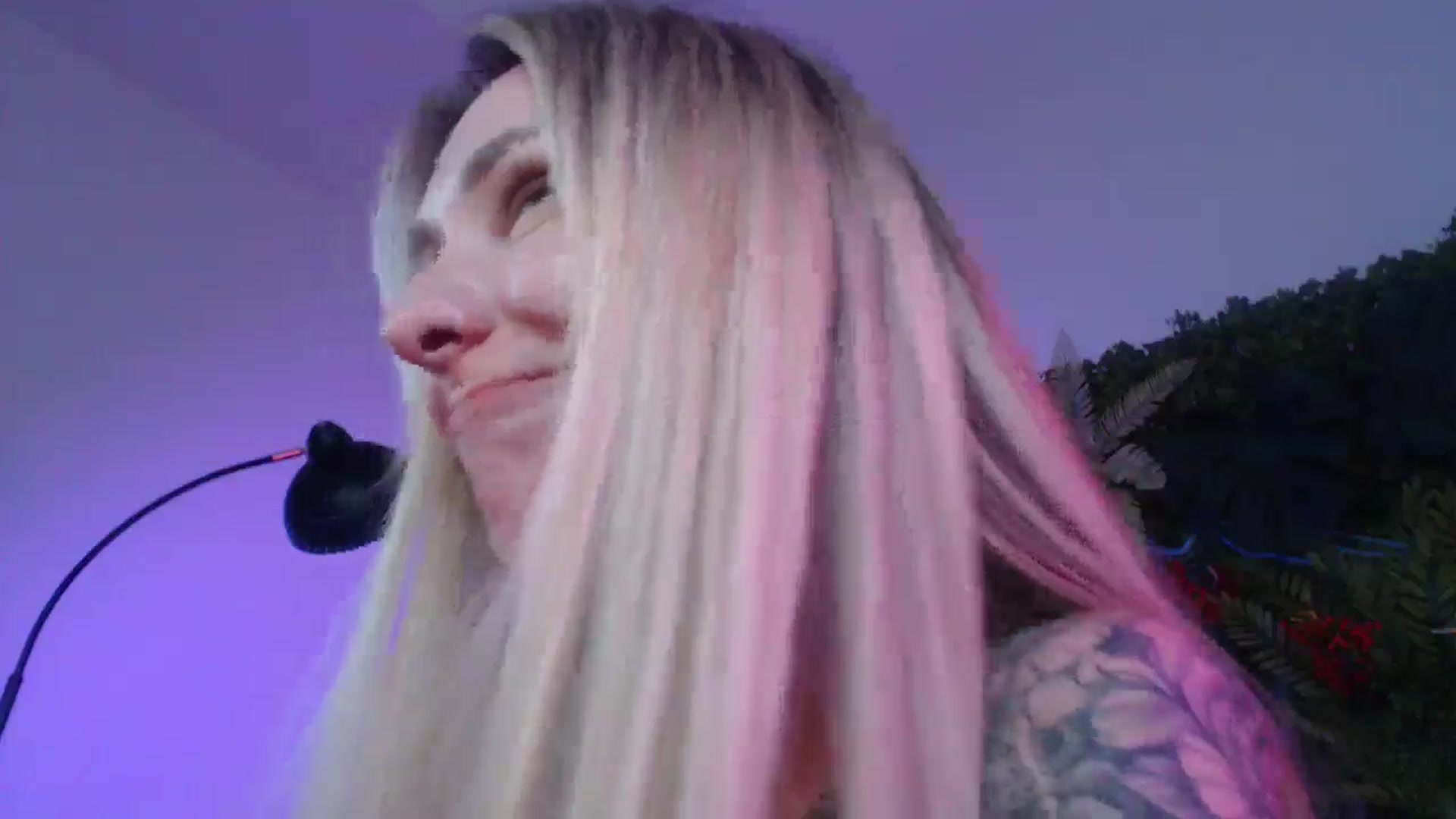 Gallery image thumbnail from Horny_Blond's myfreecams stream on, 07/12/2025, 13:00 image 20 of 20