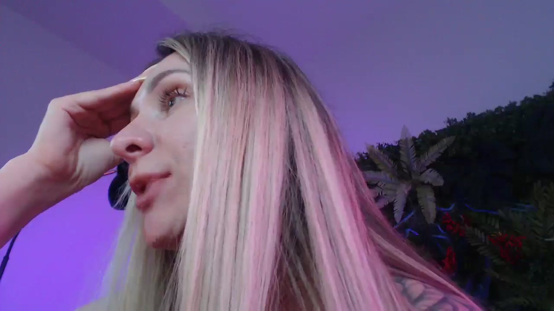 Gallery image thumbnail from Horny_Blond's myfreecams stream on, 07/12/2025, 13:00 image 9 of 20