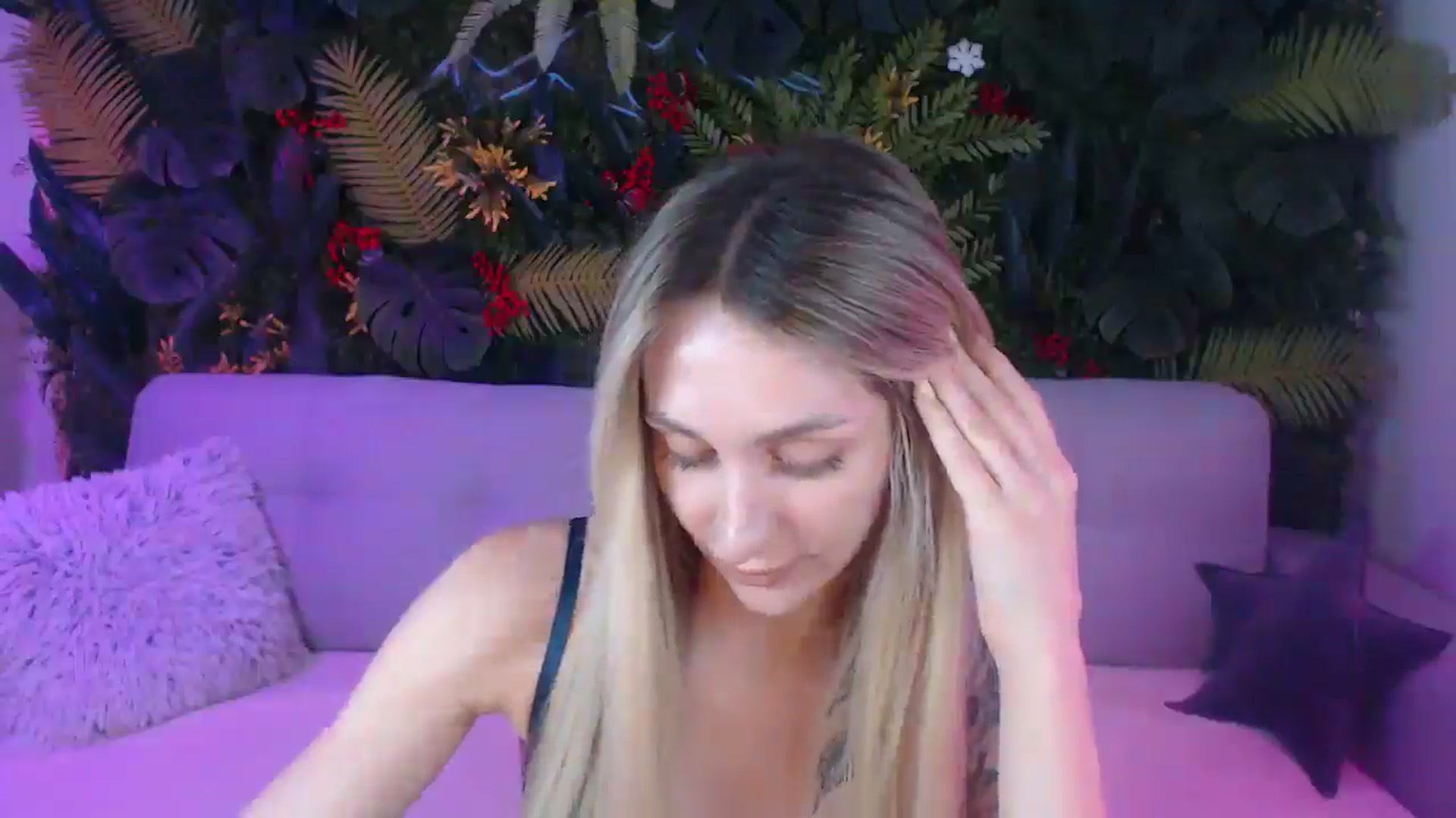Gallery image thumbnail from Horny_Blond's myfreecams stream on, 07/13/2025, 08:16 image 6 of 20