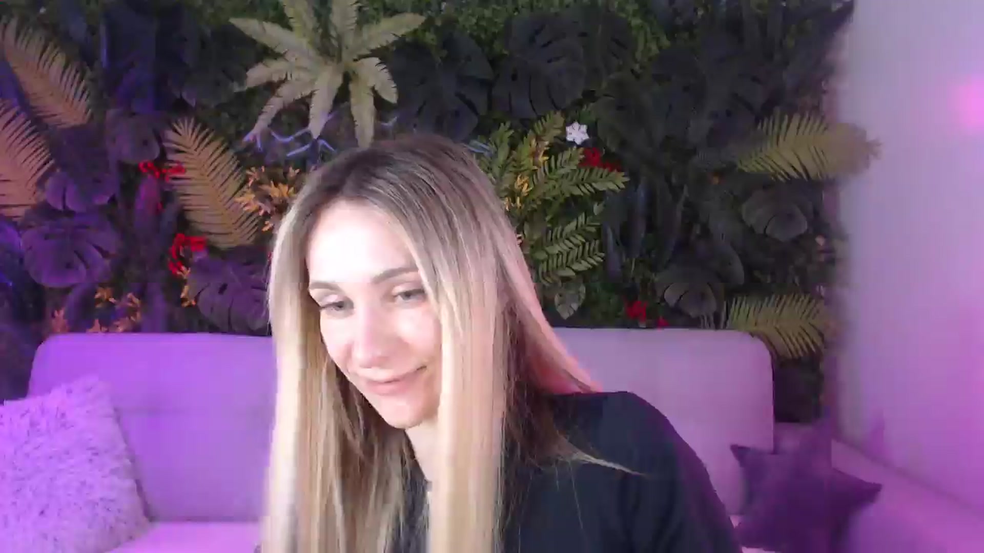 Gallery image thumbnail from Horny_Blond's myfreecams stream on, 07/13/2025, 08:53 image 12 of 20