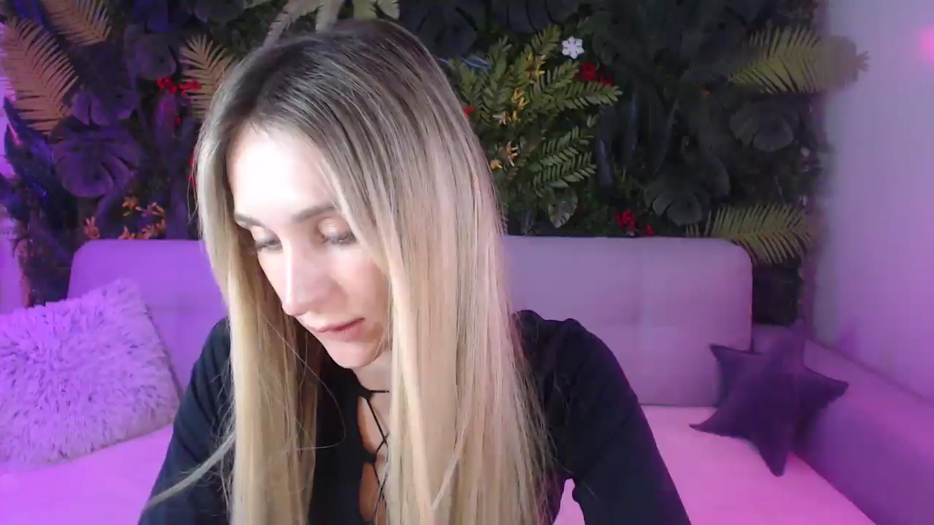 Gallery image thumbnail from Horny_Blond's myfreecams stream on, 07/13/2025, 09:44 image 12 of 20