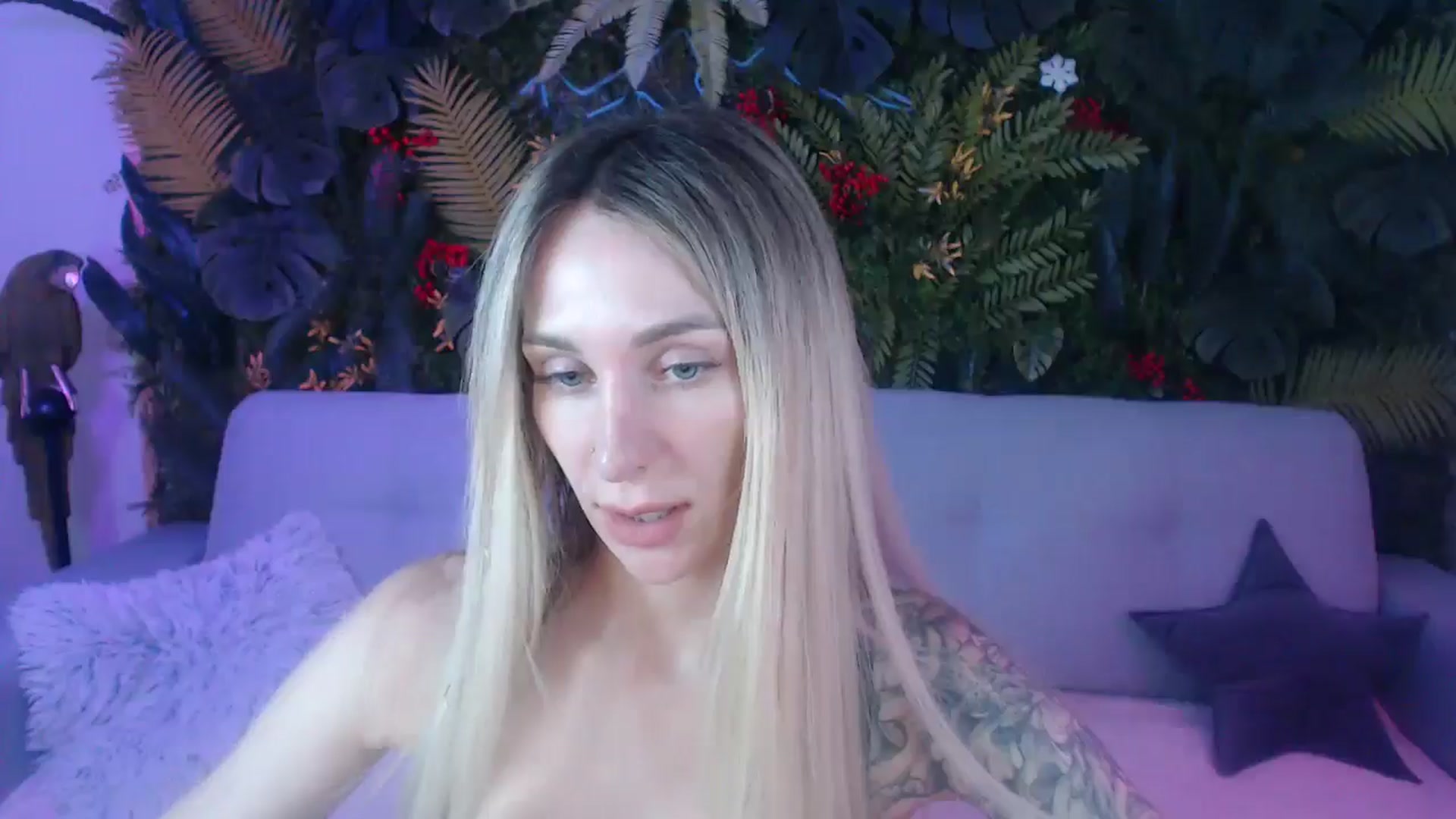 Gallery image thumbnail from Horny_Blond's myfreecams stream on, 07/14/2025, 08:17 image 7 of 20