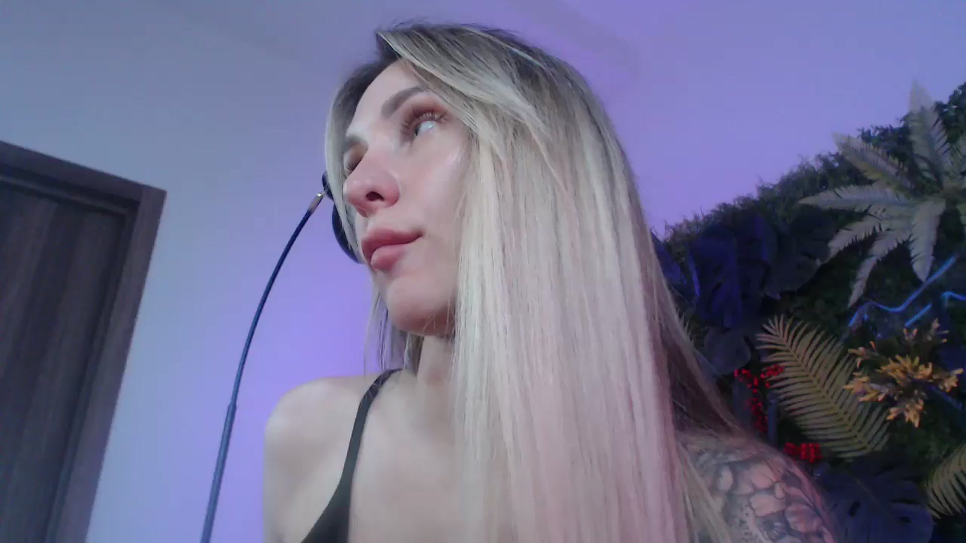 Gallery image thumbnail from Horny_Blond's myfreecams stream on, 07/15/2025, 10:56 image 13 of 20