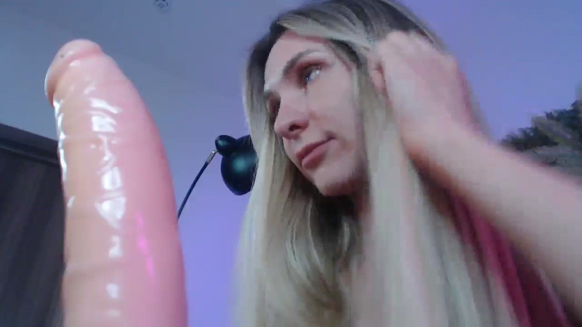 Gallery image thumbnail from Horny_Blond's myfreecams stream on, 07/15/2025, 13:54 image 13 of 20