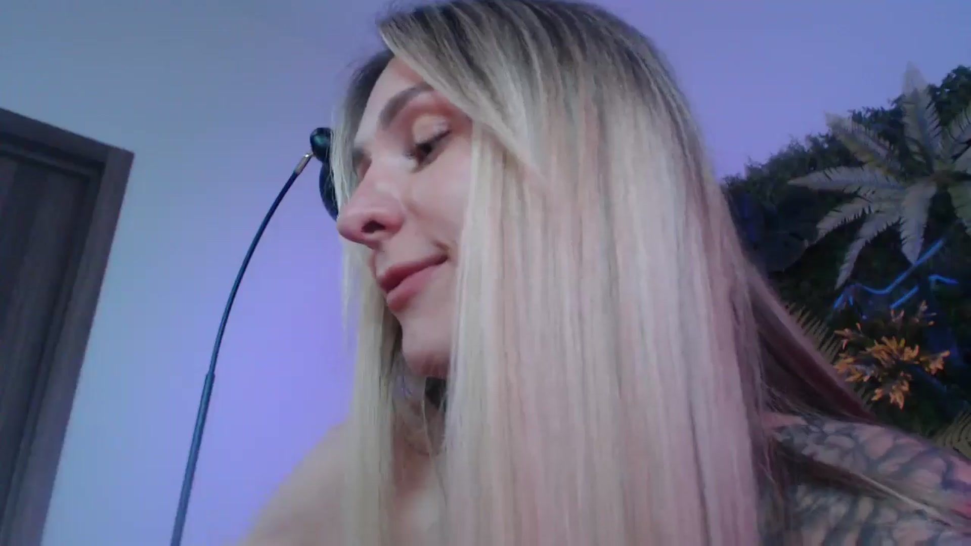 Gallery image thumbnail from Horny_Blond's myfreecams stream on, 07/15/2025, 13:54 image 19 of 20