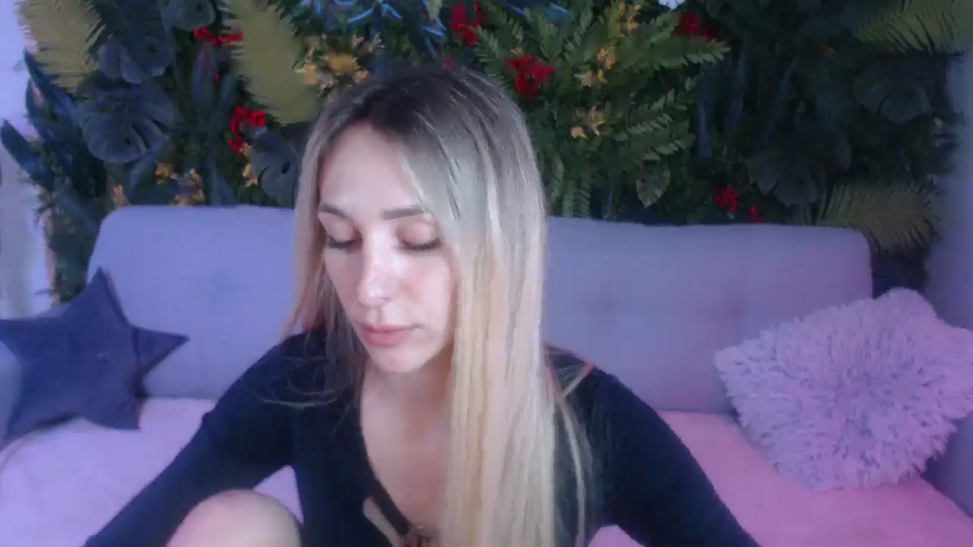 Gallery image thumbnail from Horny_Blond's myfreecams stream on, 07/20/2025, 08:23 image 14 of 20