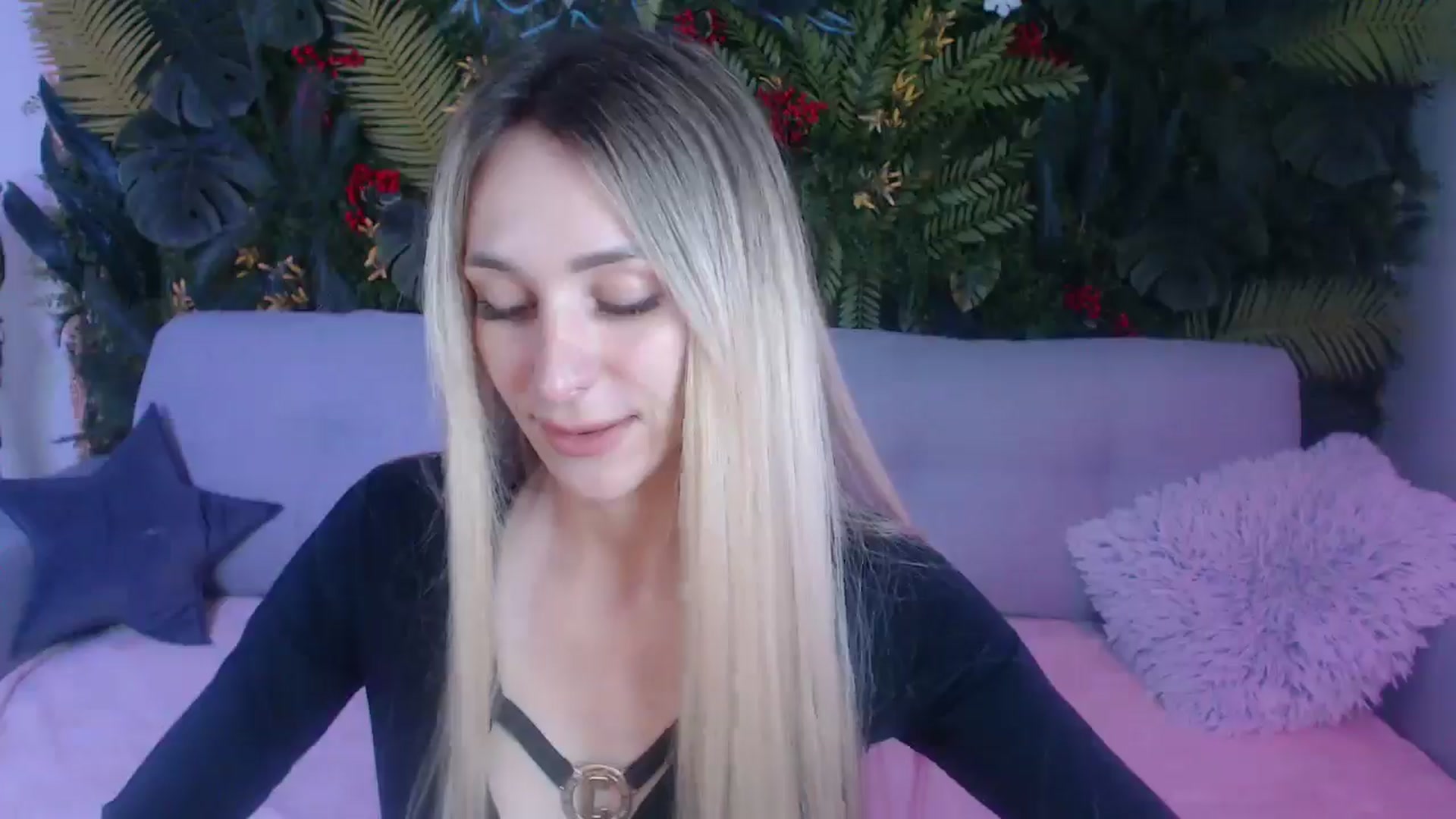 Gallery image thumbnail from Horny_Blond's myfreecams stream on, 07/20/2025, 08:23 image 3 of 20