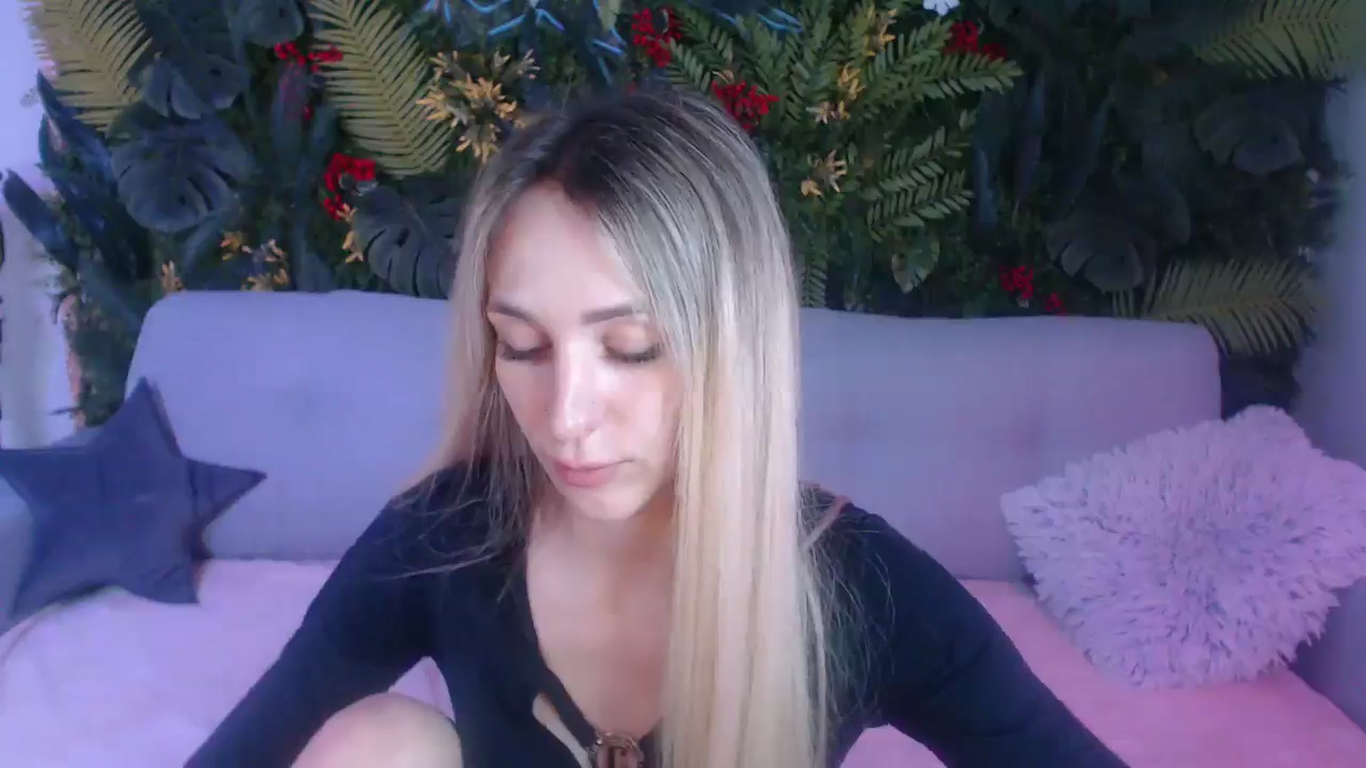 Gallery image thumbnail from Horny_Blond's myfreecams stream on, 07/20/2025, 08:23 image 15 of 20
