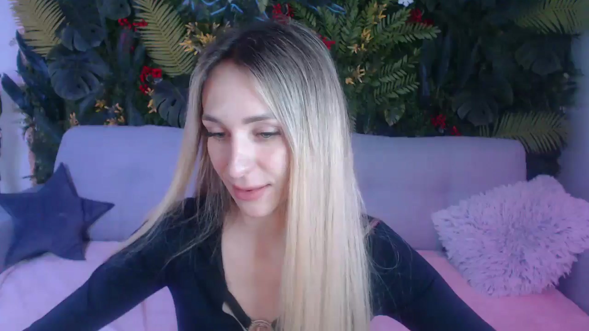 Gallery image thumbnail from Horny_Blond's myfreecams stream on, 07/20/2025, 08:23 image 16 of 20