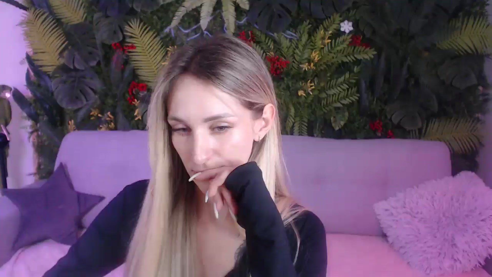 Gallery image thumbnail from Horny_Blond's myfreecams stream on, 07/20/2025, 10:14 image 4 of 20