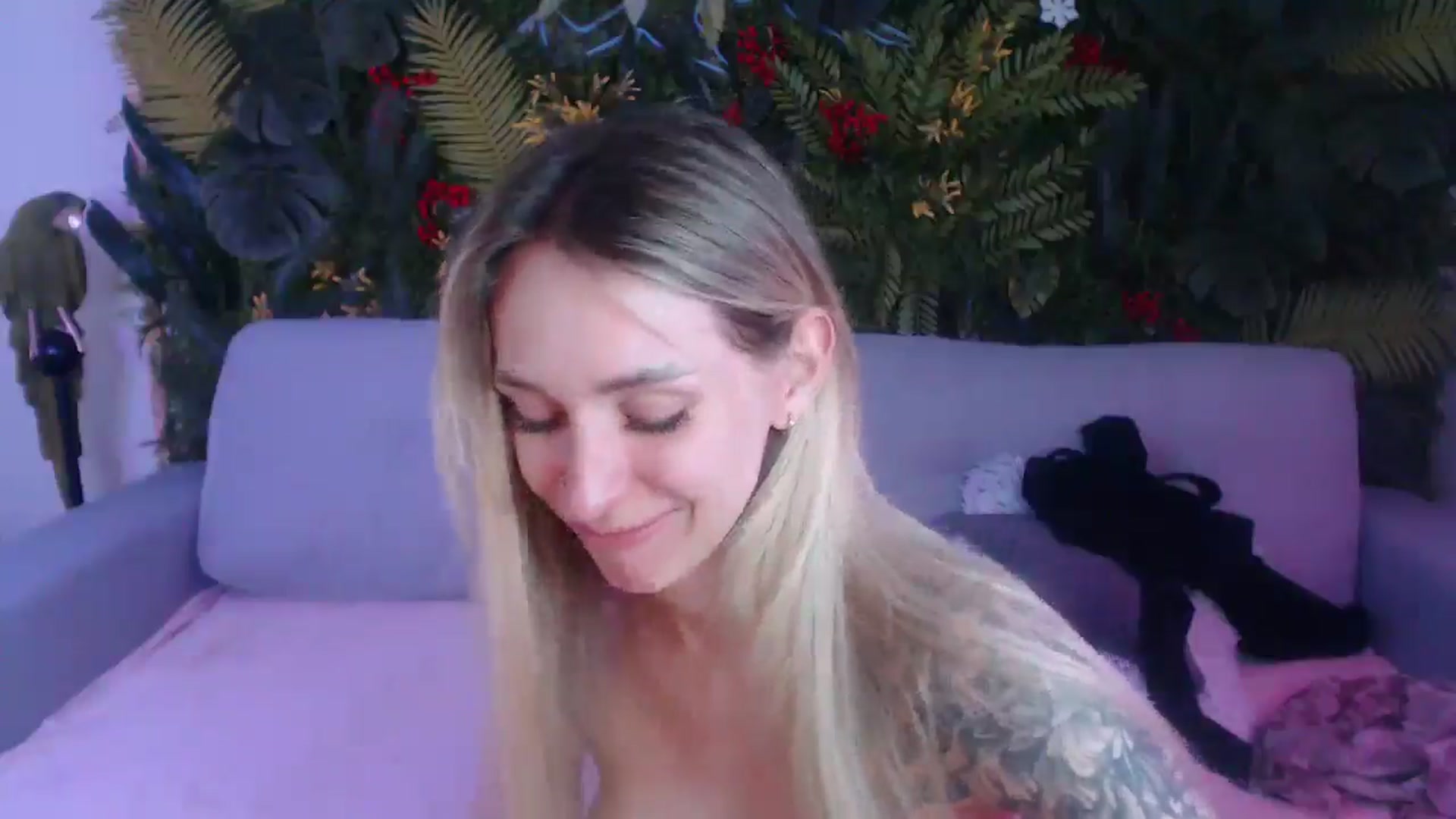 Gallery image thumbnail from Horny_Blond's myfreecams stream on, 07/20/2025, 13:16 image 7 of 20