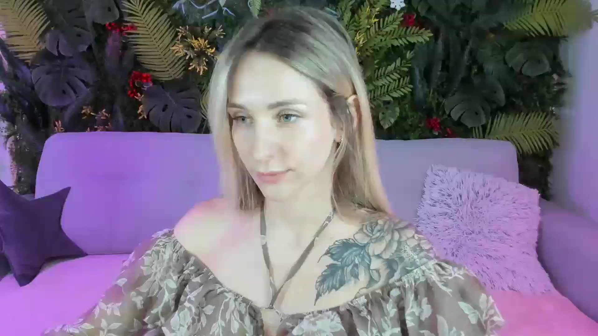 Gallery image thumbnail from Horny_Blond's myfreecams stream on, 07/23/2025, 09:16 image 4 of 20
