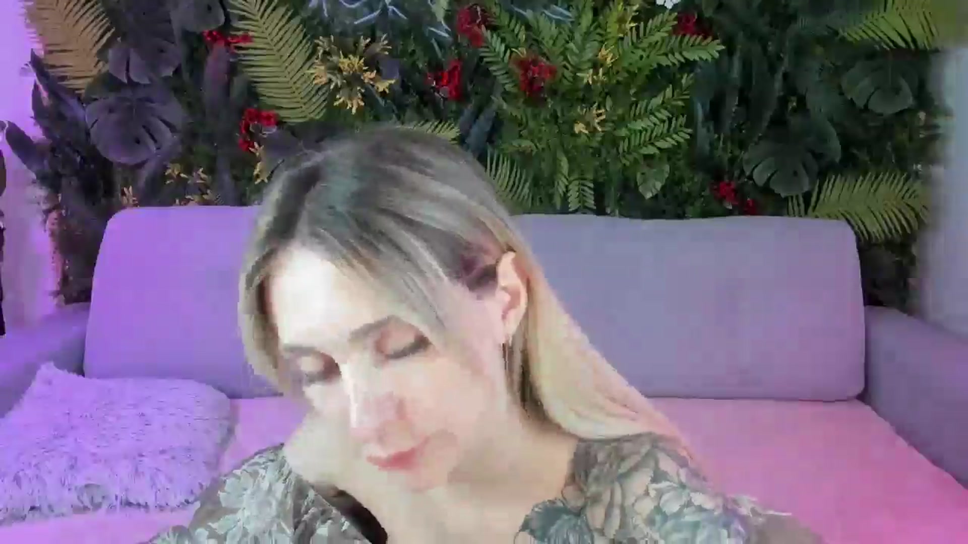 Gallery image thumbnail from Horny_Blond's myfreecams stream on, 07/23/2025, 13:28 image 18 of 20