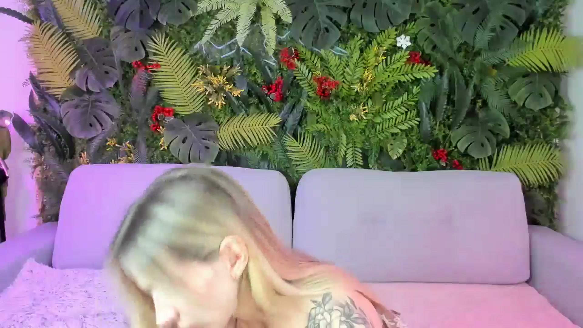 Gallery image thumbnail from Horny_Blond's myfreecams stream on, 07/23/2025, 13:28 image 16 of 20