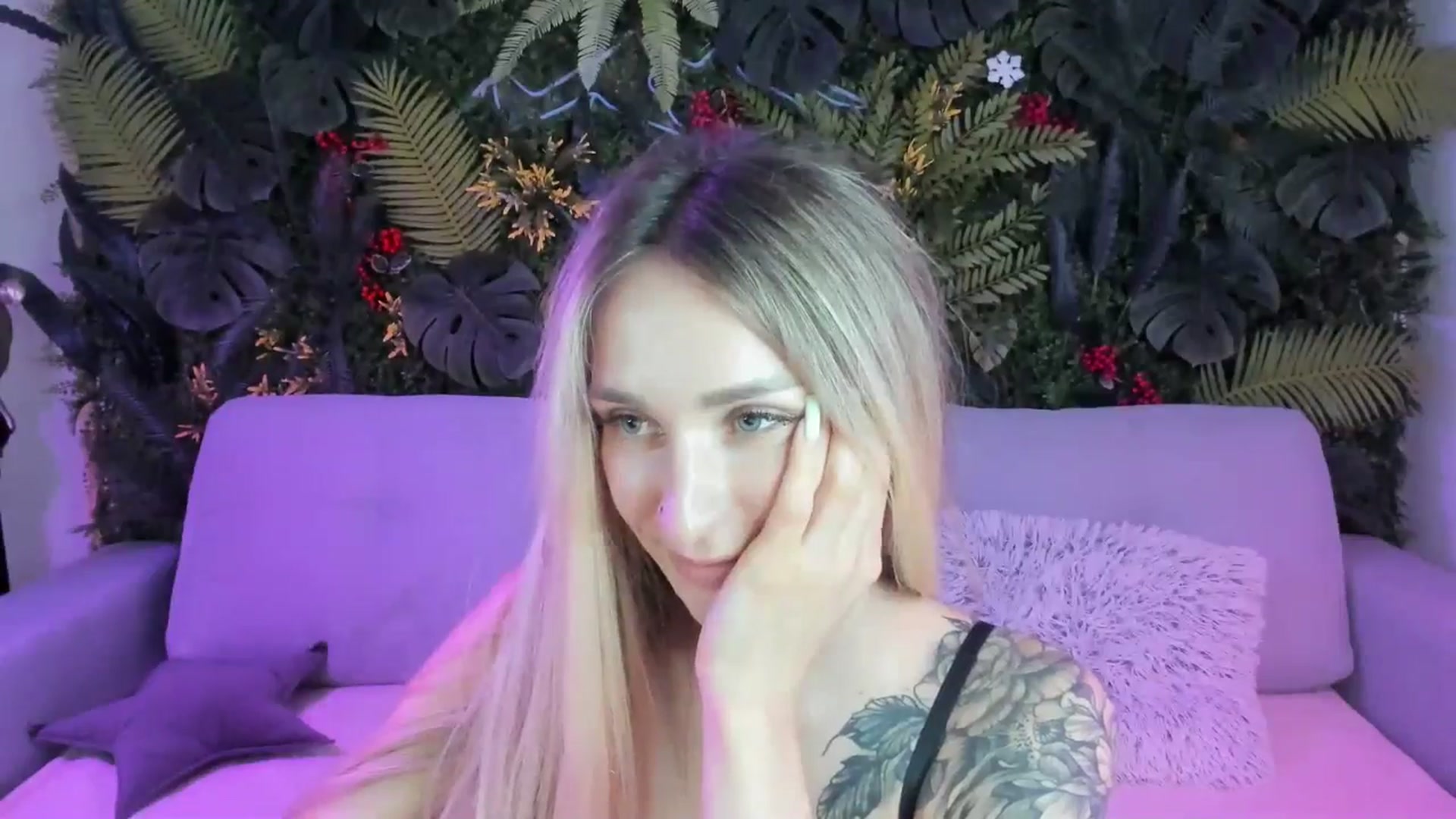 Gallery image thumbnail from Horny_Blond's myfreecams stream on, 07/26/2025, 08:12 image 11 of 20