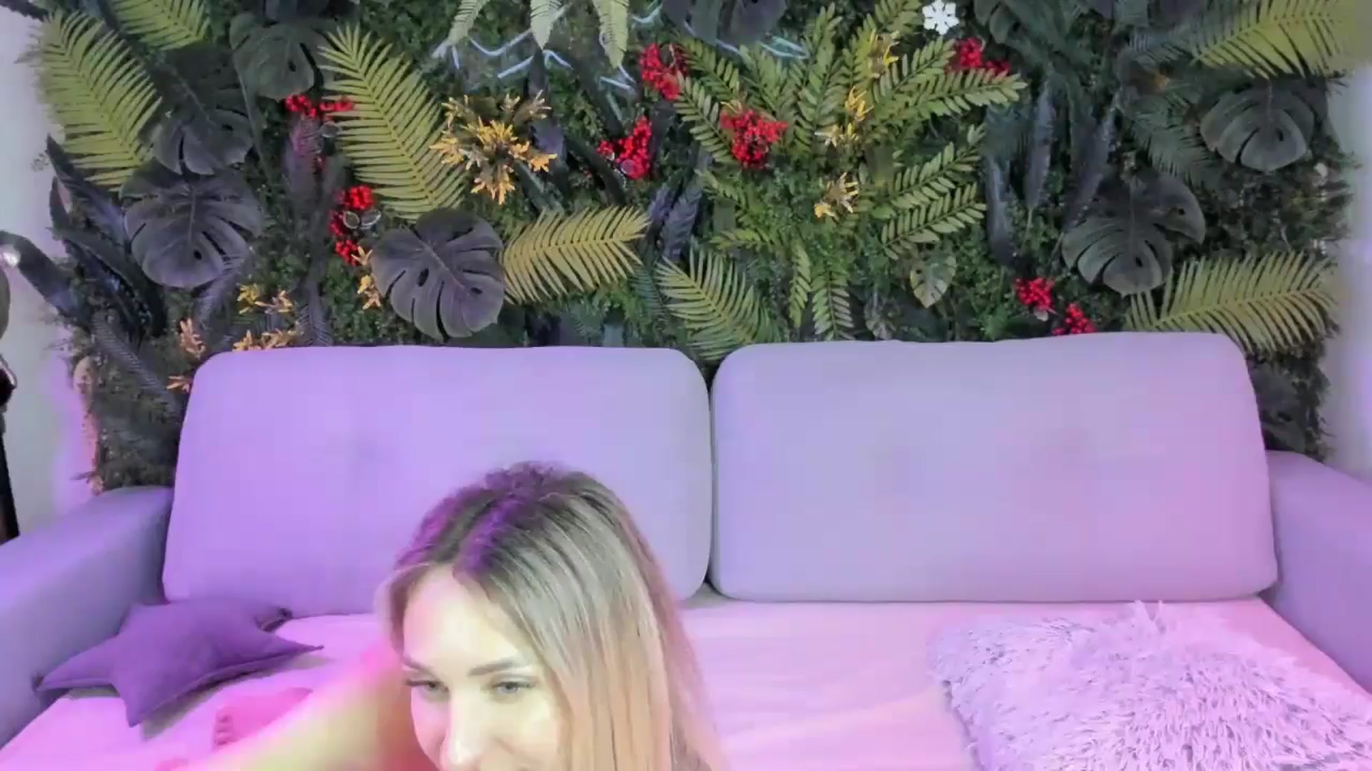 Gallery image thumbnail from Horny_Blond's myfreecams stream on, 07/26/2025, 08:59 image 18 of 20
