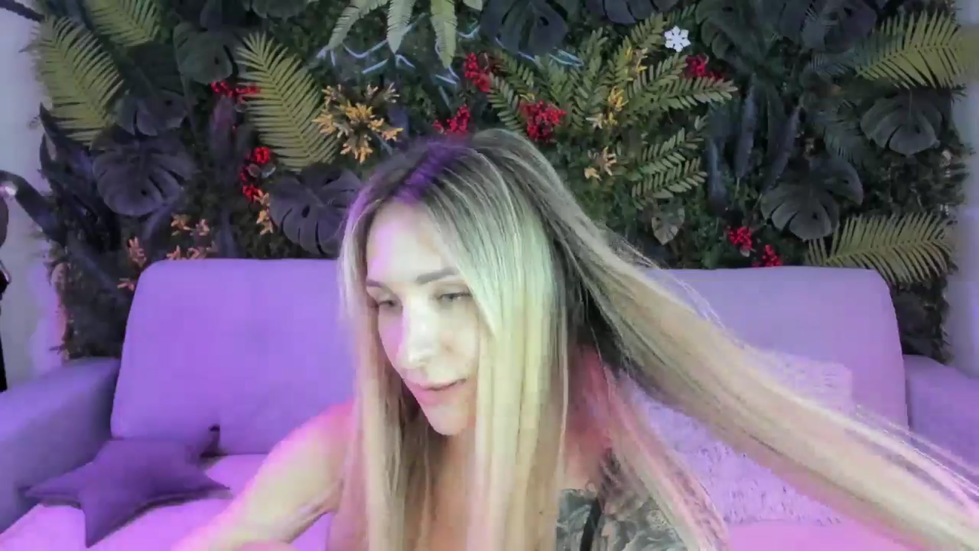 Gallery image thumbnail from Horny_Blond's myfreecams stream on, 07/26/2025, 08:59 image 7 of 20