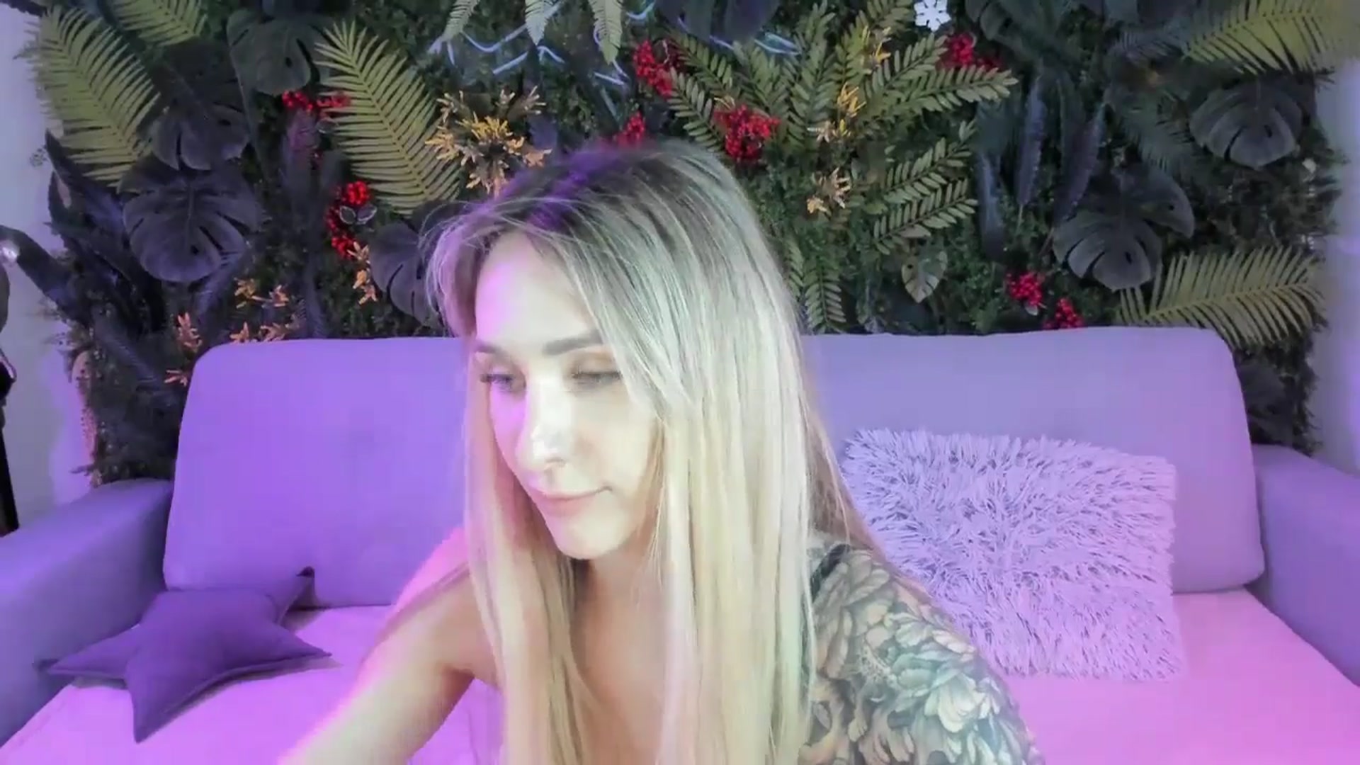 Gallery image thumbnail from Horny_Blond's myfreecams stream on, 07/26/2025, 08:59 image 14 of 20