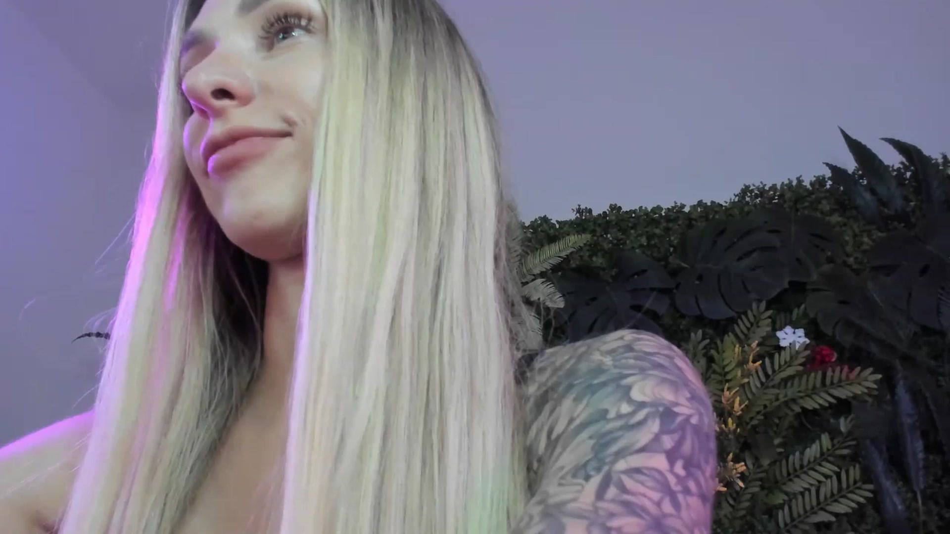 Gallery image thumbnail from Horny_Blond's myfreecams stream on, 07/26/2025, 09:45 image 13 of 20