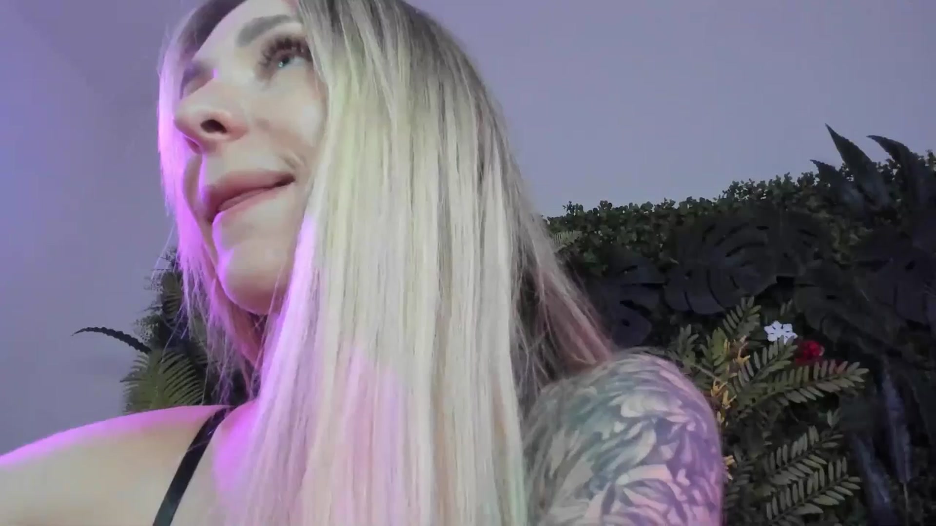 Gallery image thumbnail from Horny_Blond's myfreecams stream on, 07/26/2025, 09:45 image 10 of 20