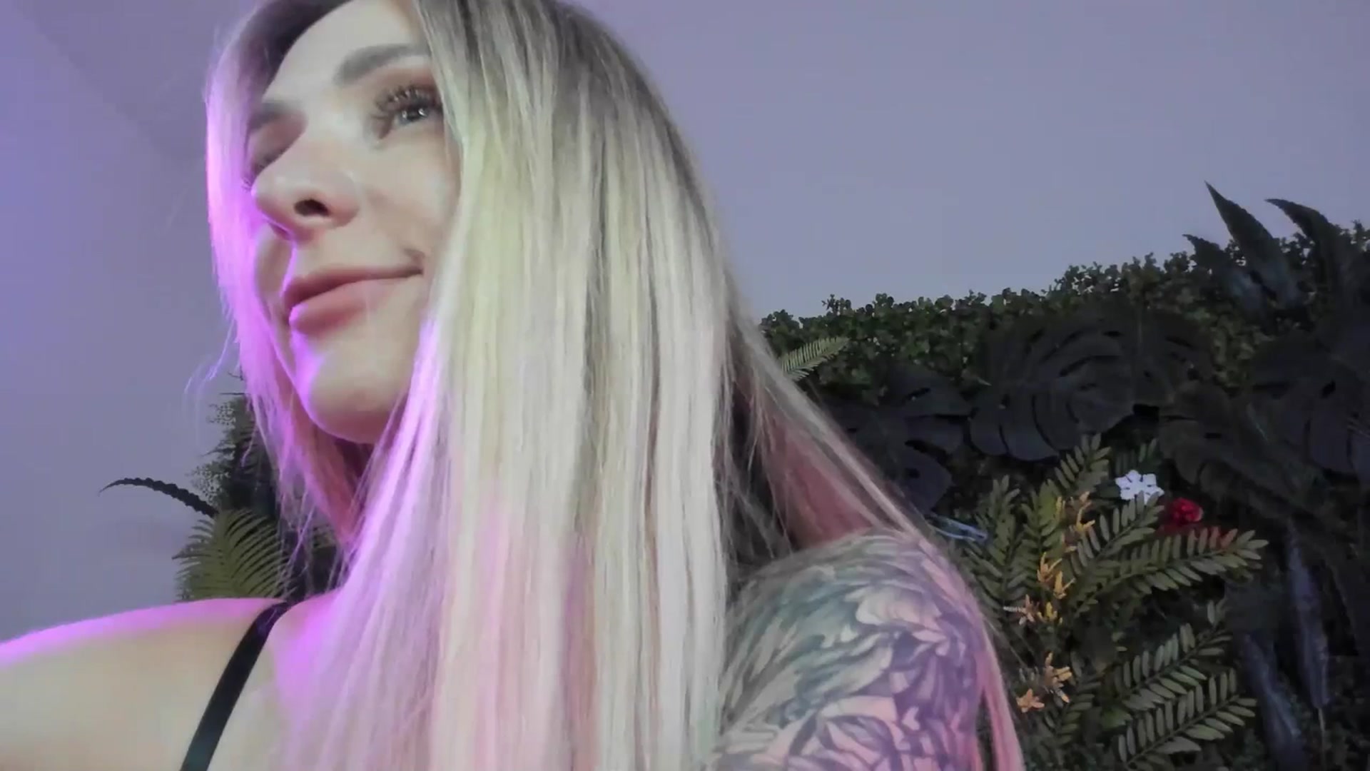 Gallery image thumbnail from Horny_Blond's myfreecams stream on, 07/26/2025, 09:45 image 9 of 20