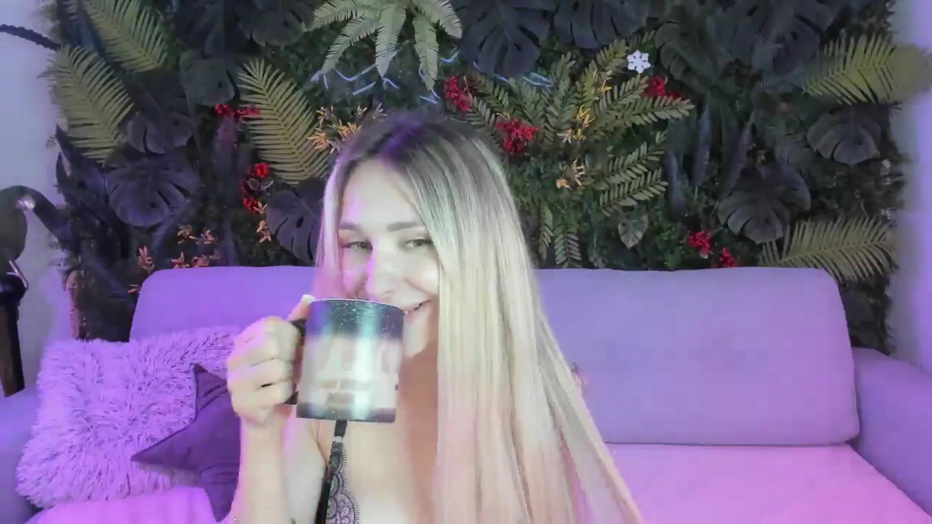 Gallery image thumbnail from Horny_Blond's myfreecams stream on, 07/26/2025, 10:04 image 3 of 20