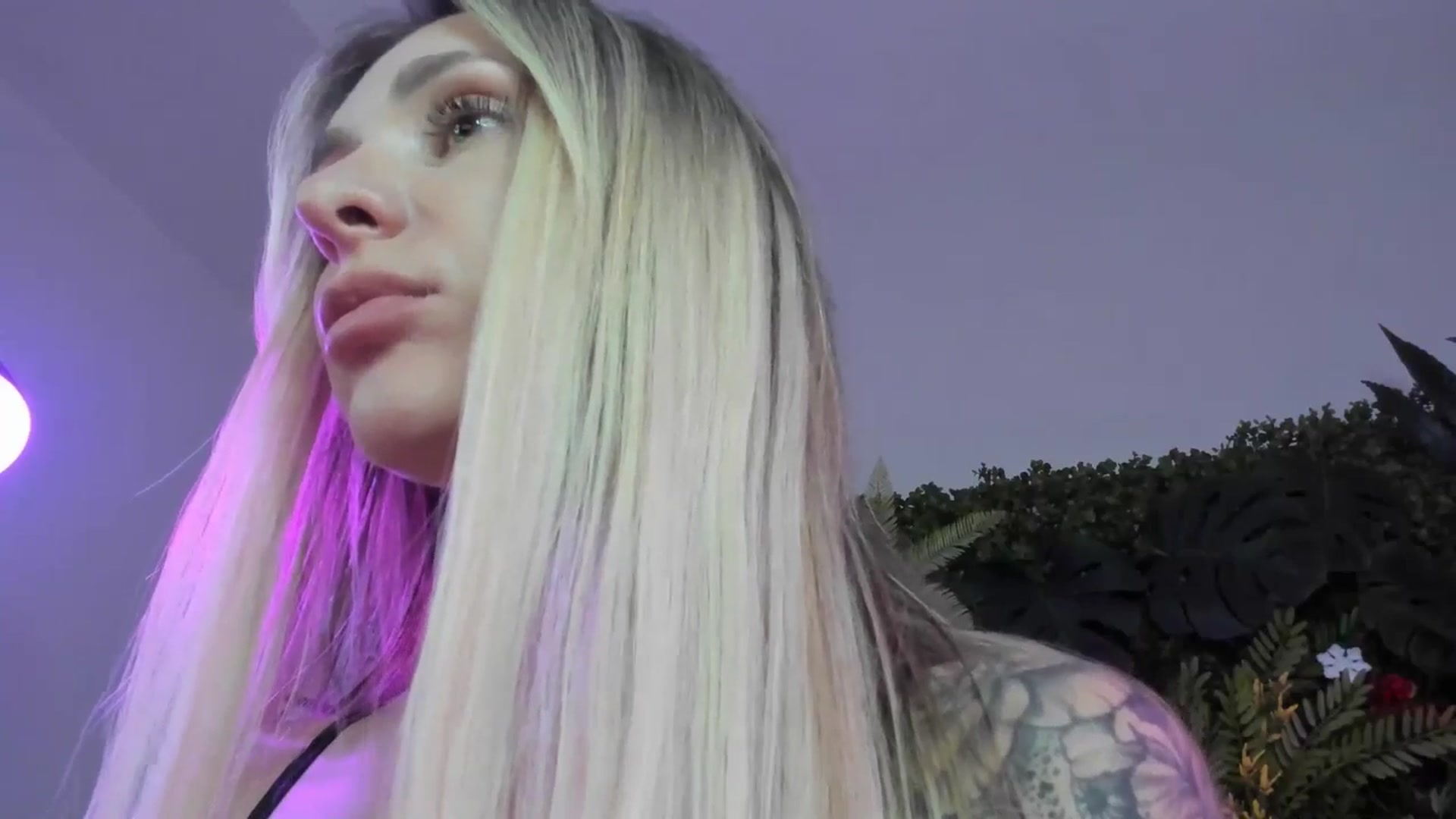 Gallery image thumbnail from Horny_Blond's myfreecams stream on, 07/26/2025, 10:35 image 16 of 20