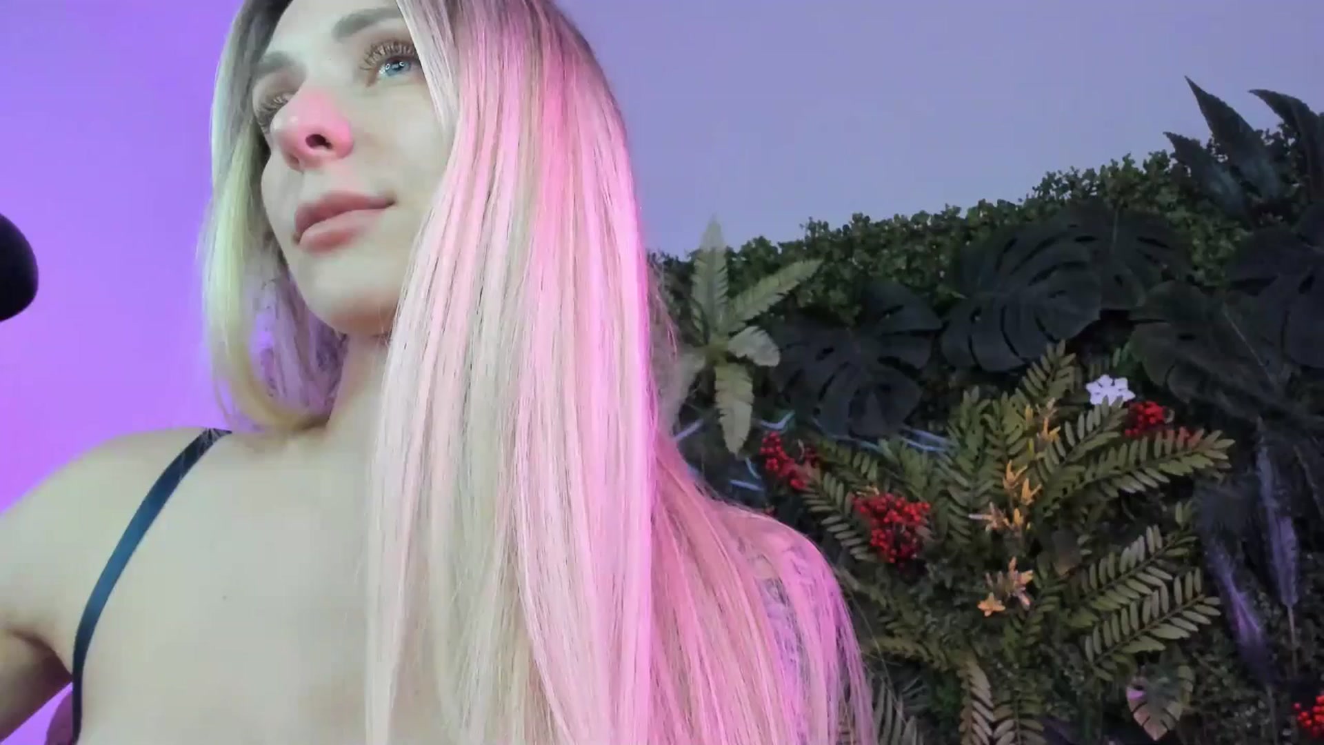 Gallery image thumbnail from Horny_Blond's myfreecams stream on, 07/29/2025, 11:19 image 9 of 20