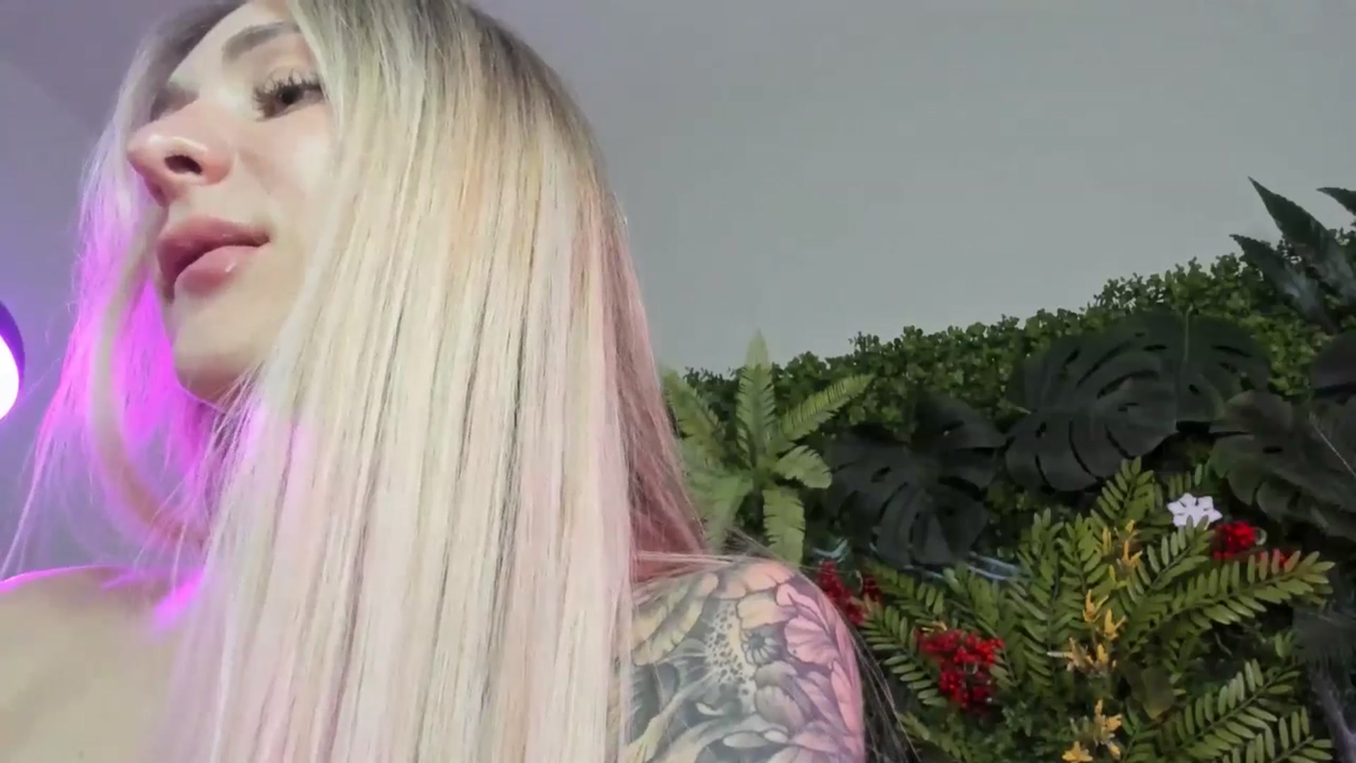 Gallery image thumbnail from Horny_Blond's myfreecams stream on, 08/02/2025, 09:31 image 5 of 20