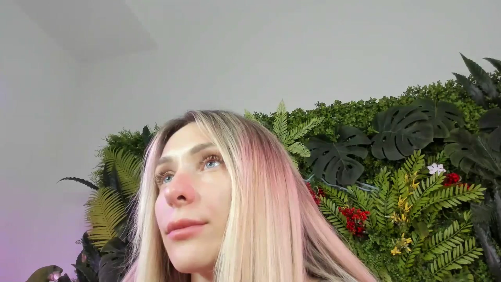 Gallery image thumbnail from Horny_Blond's myfreecams stream on, 08/04/2025, 11:44 image 9 of 20