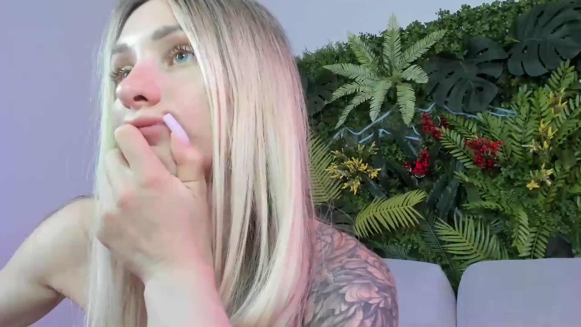 Gallery image thumbnail from Horny_Blond's myfreecams stream on, 08/09/2025, 13:56 image 15 of 20