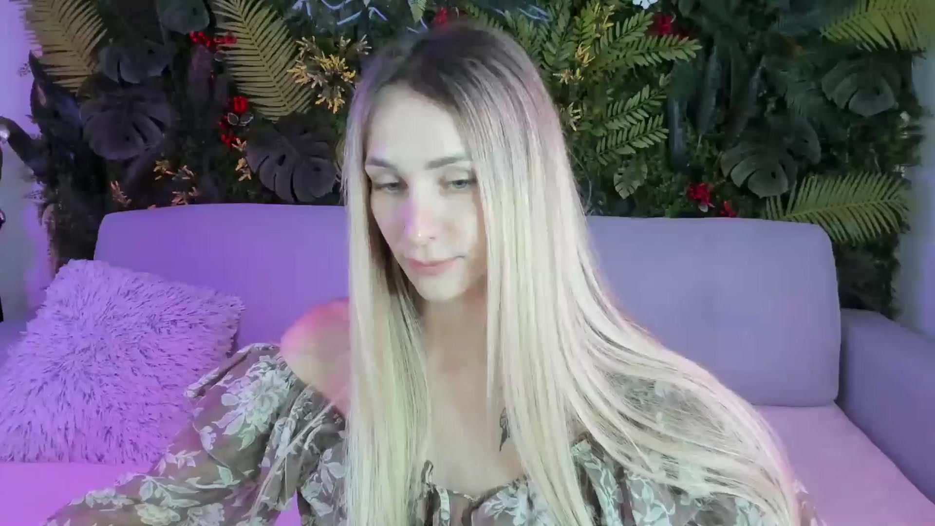 Gallery image thumbnail from Horny_Blond's myfreecams stream on, 08/10/2025, 08:54 image 1 of 20