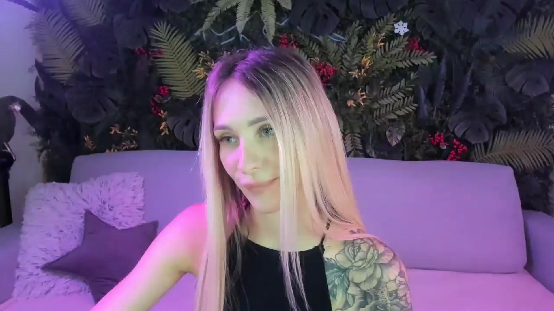 Gallery image thumbnail from Horny_Blond's myfreecams stream on, 08/17/2025, 08:08 image 8 of 20