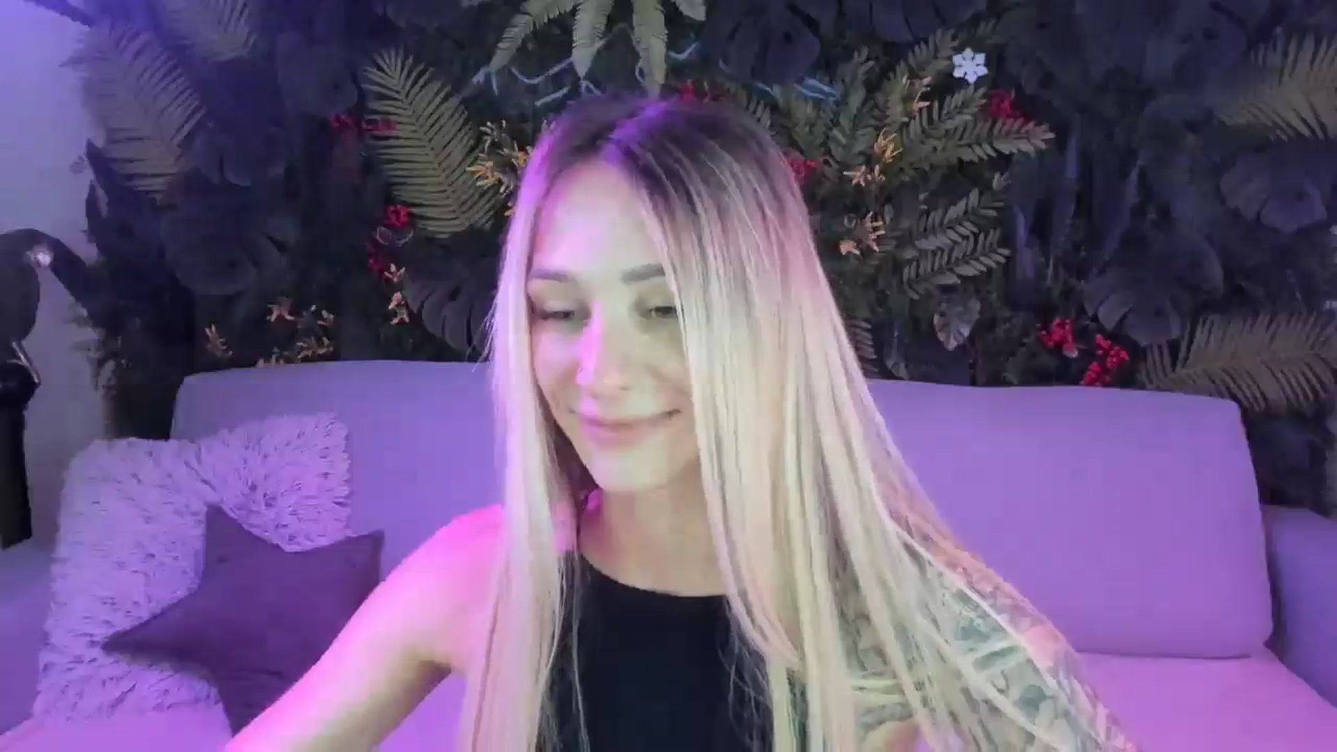 Gallery image thumbnail from Horny_Blond's myfreecams stream on, 08/17/2025, 08:08 image 15 of 20