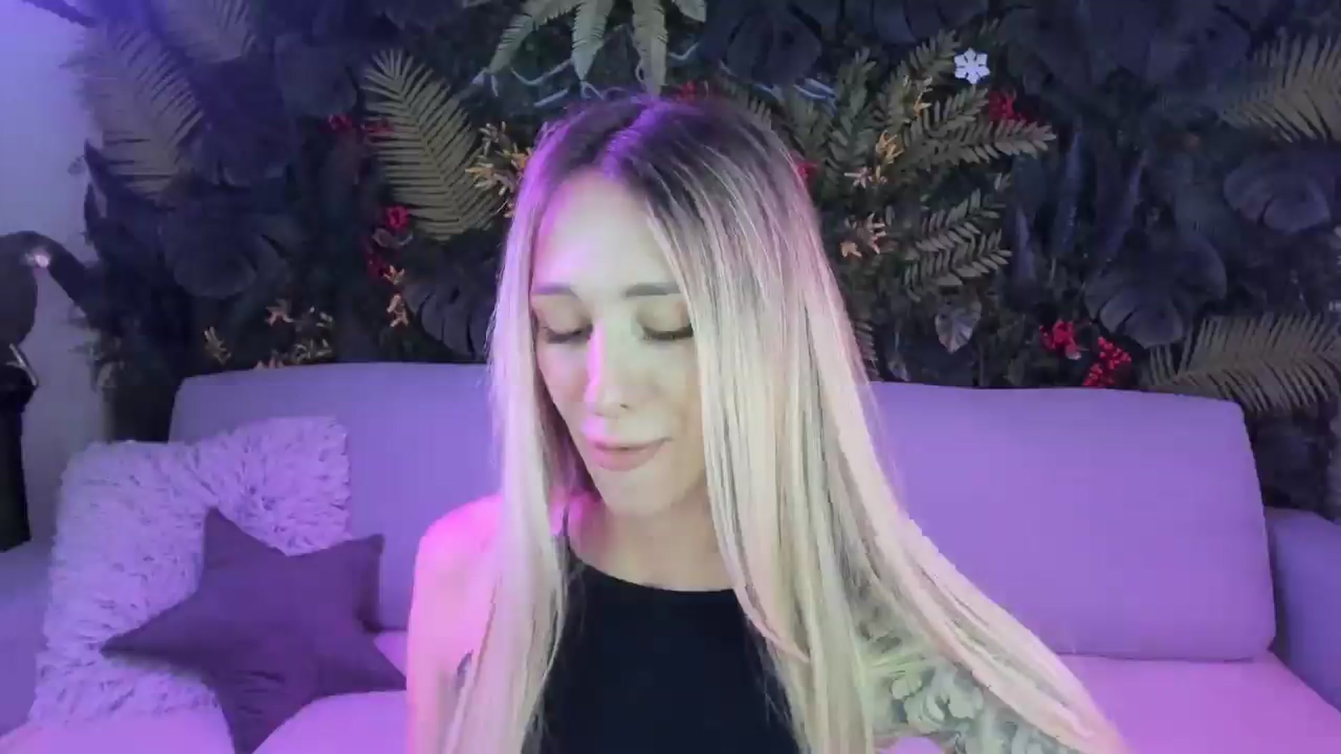 Gallery image thumbnail from Horny_Blond's myfreecams stream on, 08/17/2025, 08:08 image 14 of 20