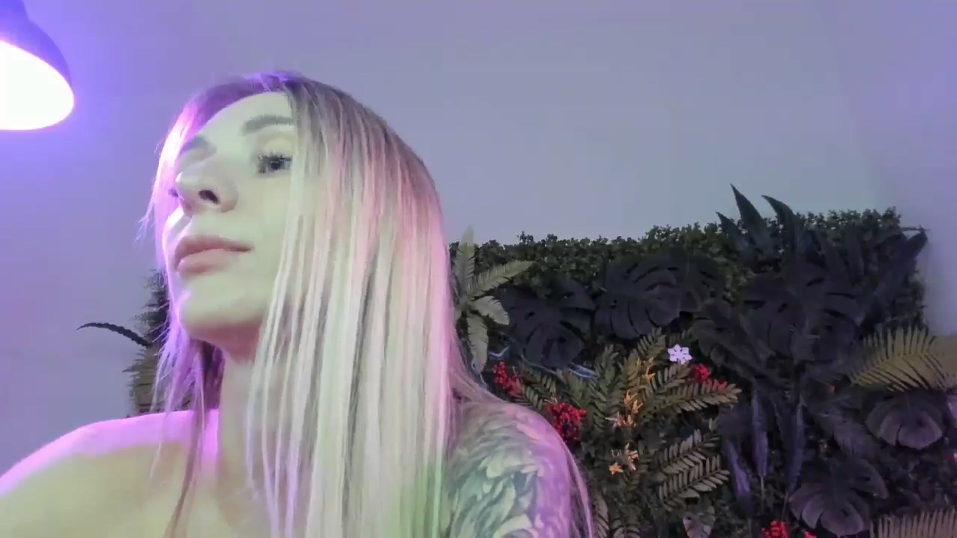 Gallery image thumbnail from Horny_Blond's myfreecams stream on, 08/17/2025, 09:27 image 7 of 20
