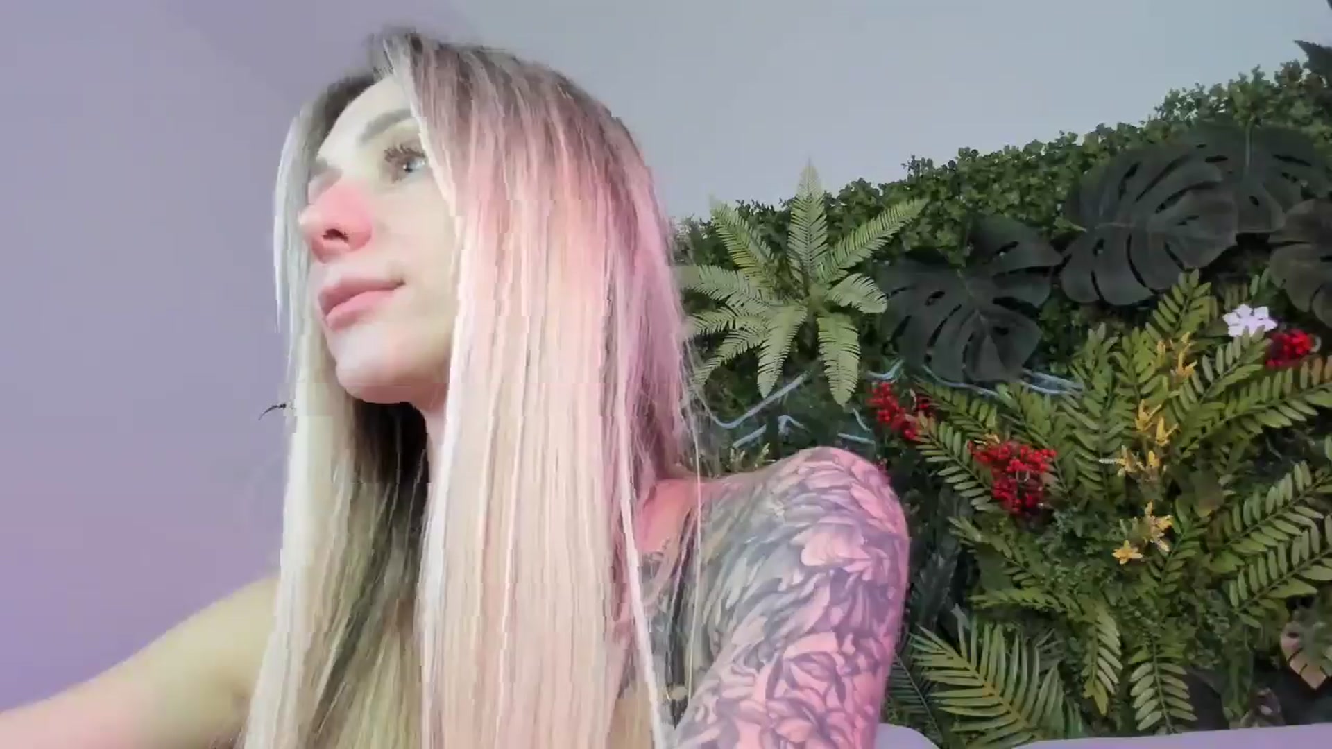 Gallery image thumbnail from Horny_Blond's myfreecams stream on, 08/18/2025, 09:16 image 2 of 20