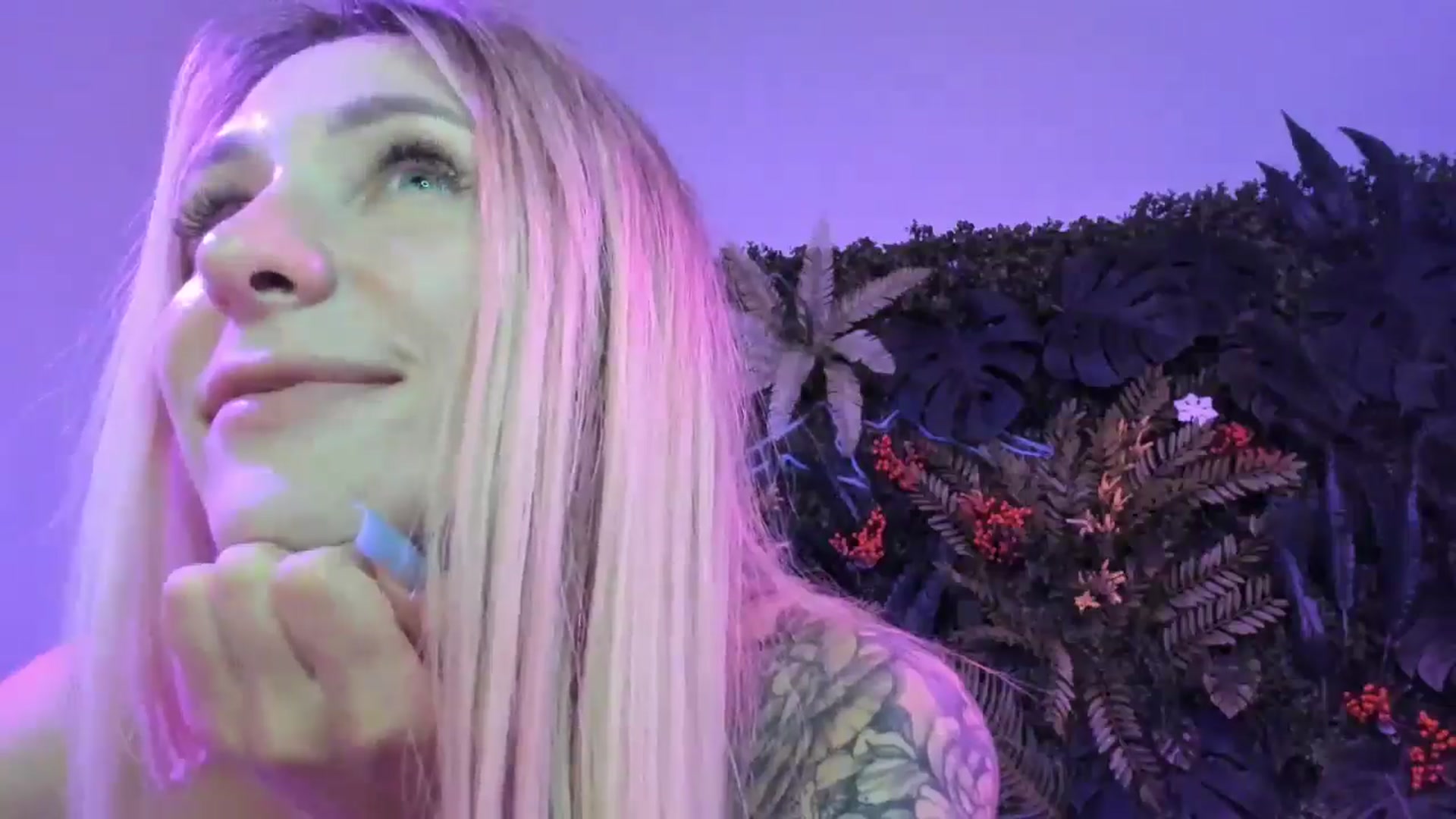 Gallery image thumbnail from Horny_Blond's myfreecams stream on, 08/23/2025, 10:23 image 17 of 20