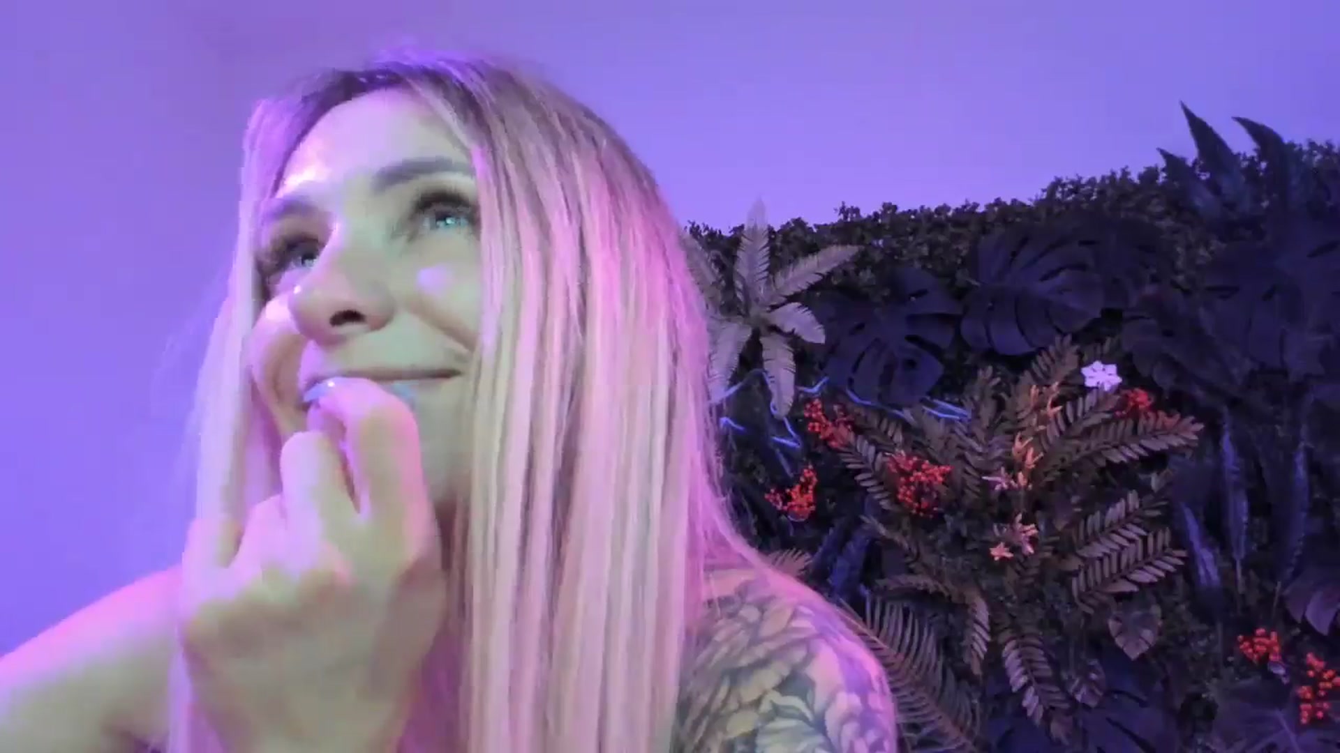 Gallery image thumbnail from Horny_Blond's myfreecams stream on, 08/23/2025, 10:23 image 18 of 20